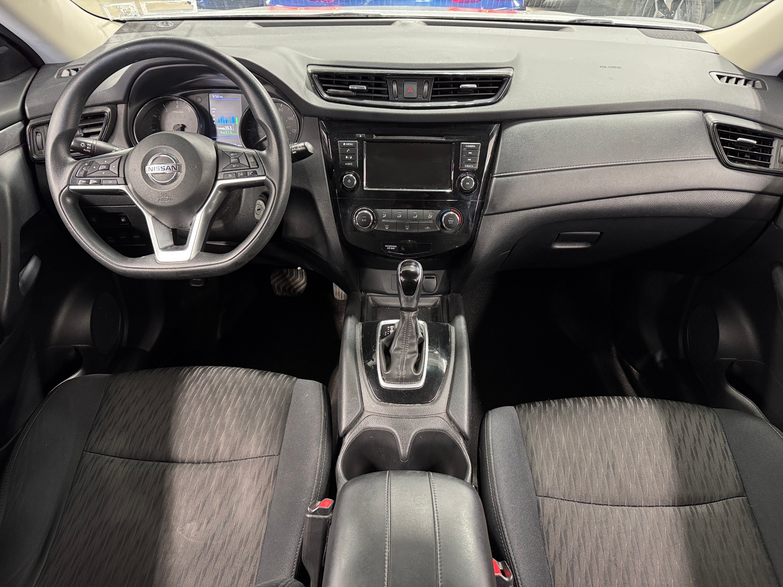 Thumbnail: 2019 Nissan Rogue - 3