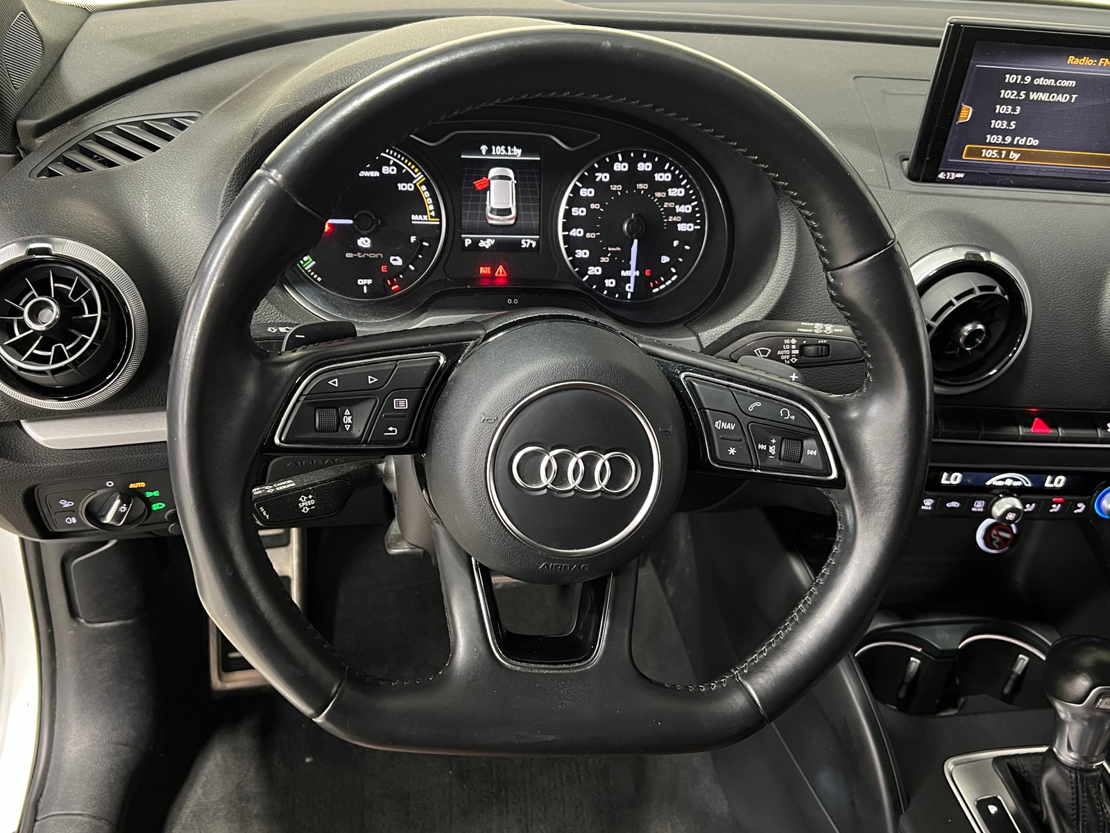 Thumbnail: 2018 Audi A3 e-tron - 4