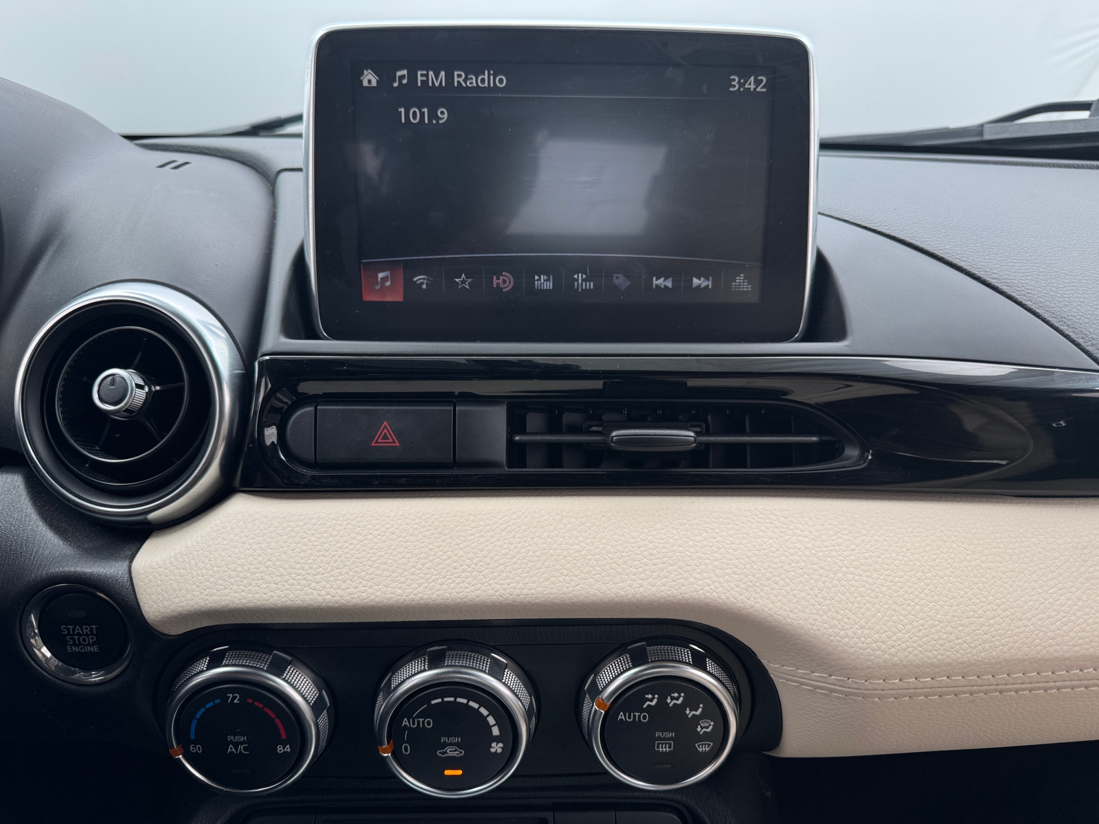 Thumbnail: 2019 Fiat 124 Spider - 3