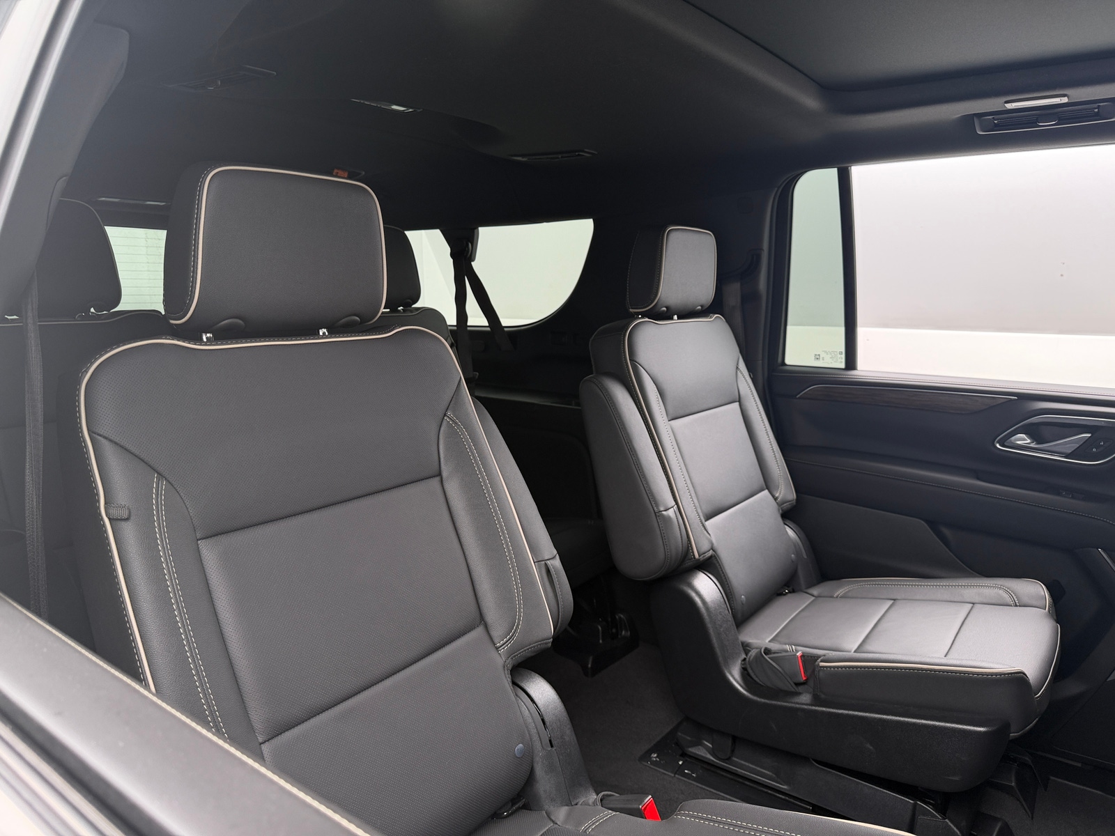 Thumbnail: 2024 Chevrolet Suburban - 5