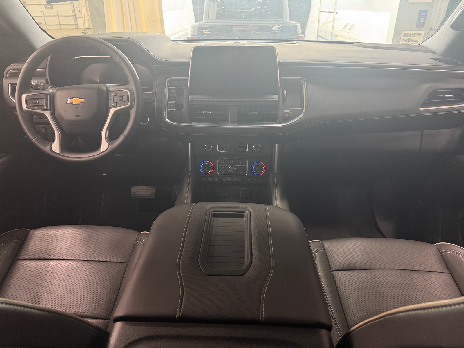 Thumbnail: 2024 Chevrolet Suburban - 2