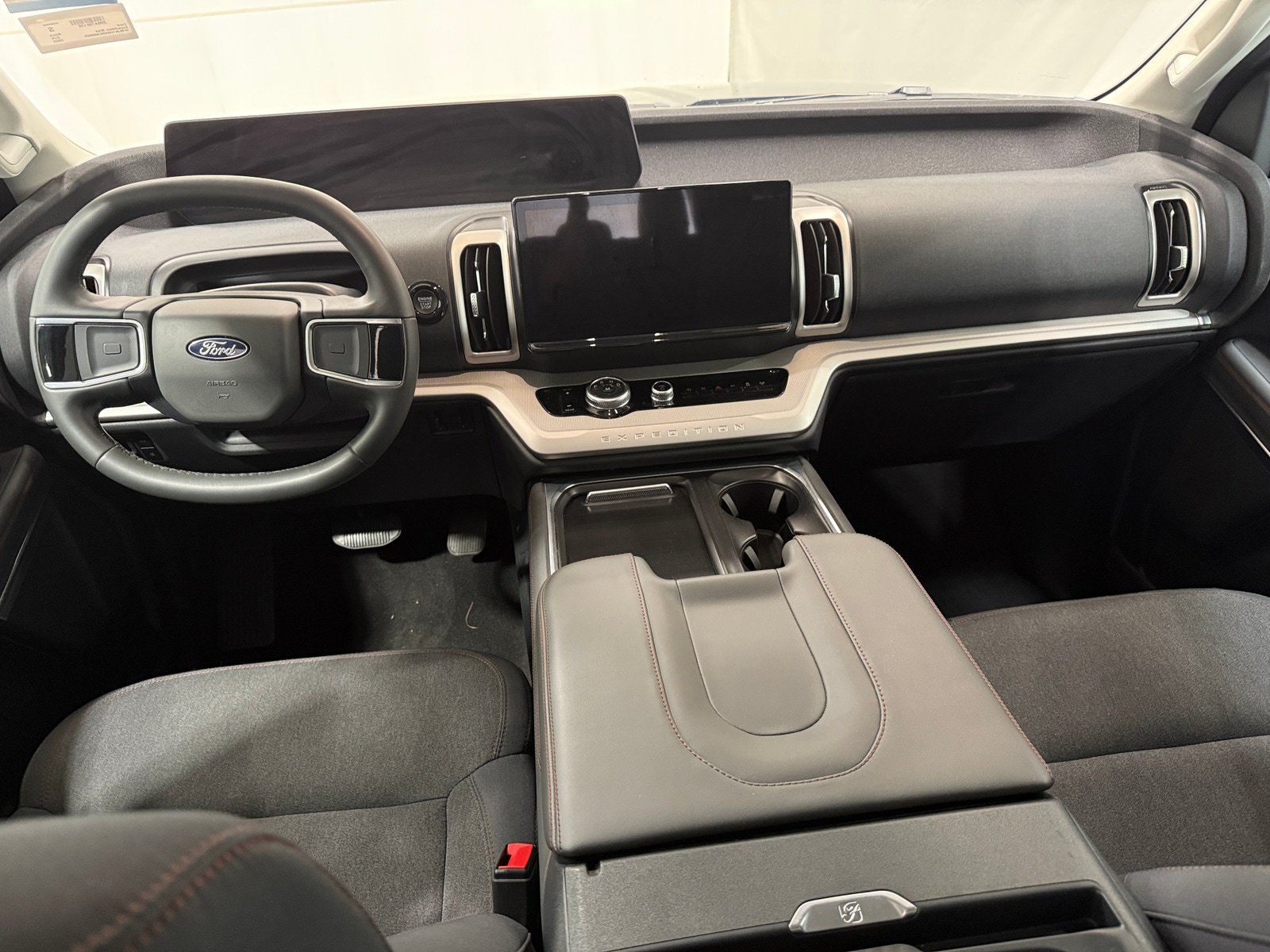 Thumbnail: 2025 Ford Expedition MAX - 3