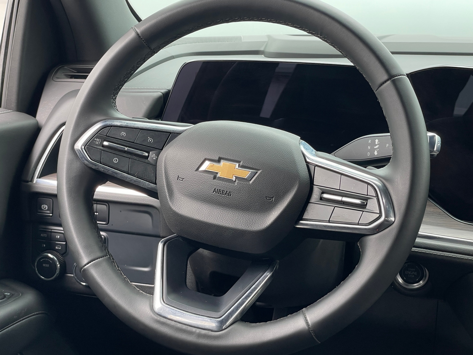Thumbnail: 2025 Chevrolet Tahoe - 4