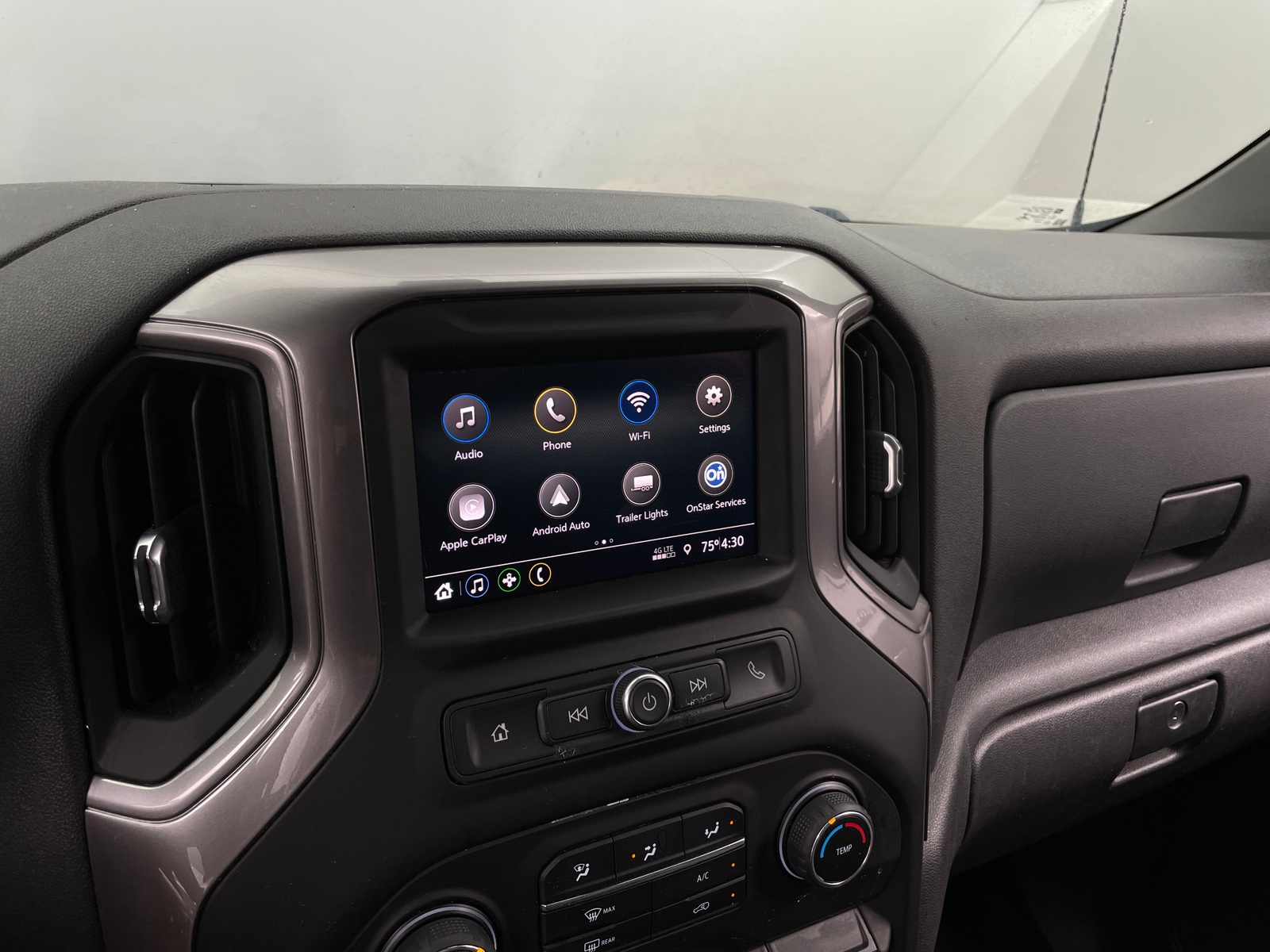 Thumbnail: 2020 Chevrolet Silverado 1500 - 4