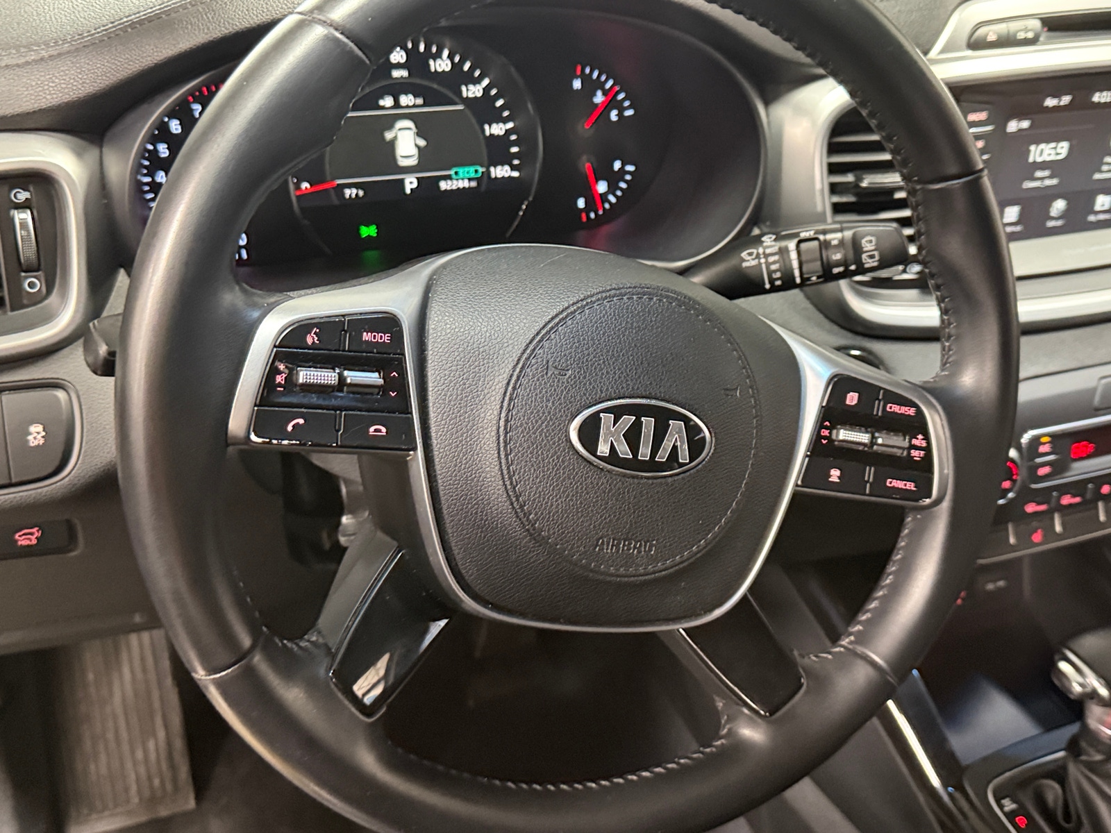 Thumbnail: 2019 Kia Sorento - 4