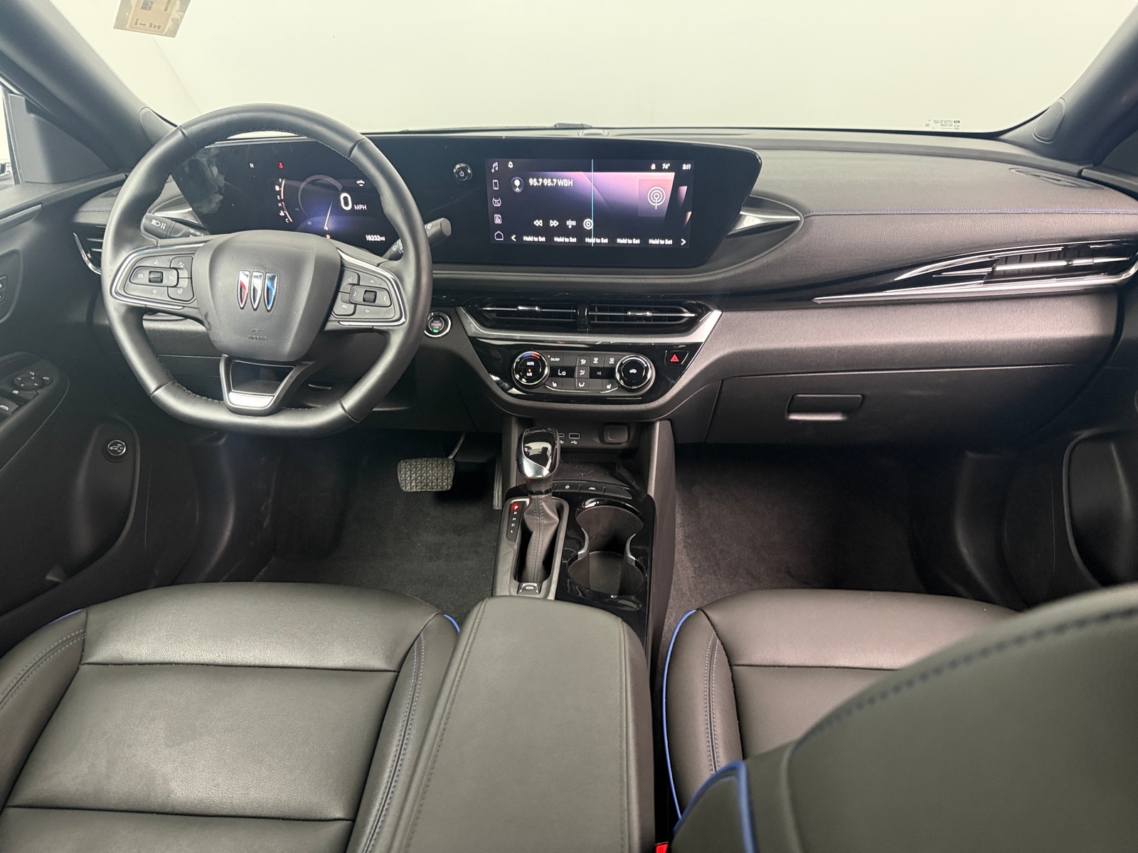 Thumbnail: 2024 Buick Envista - 3