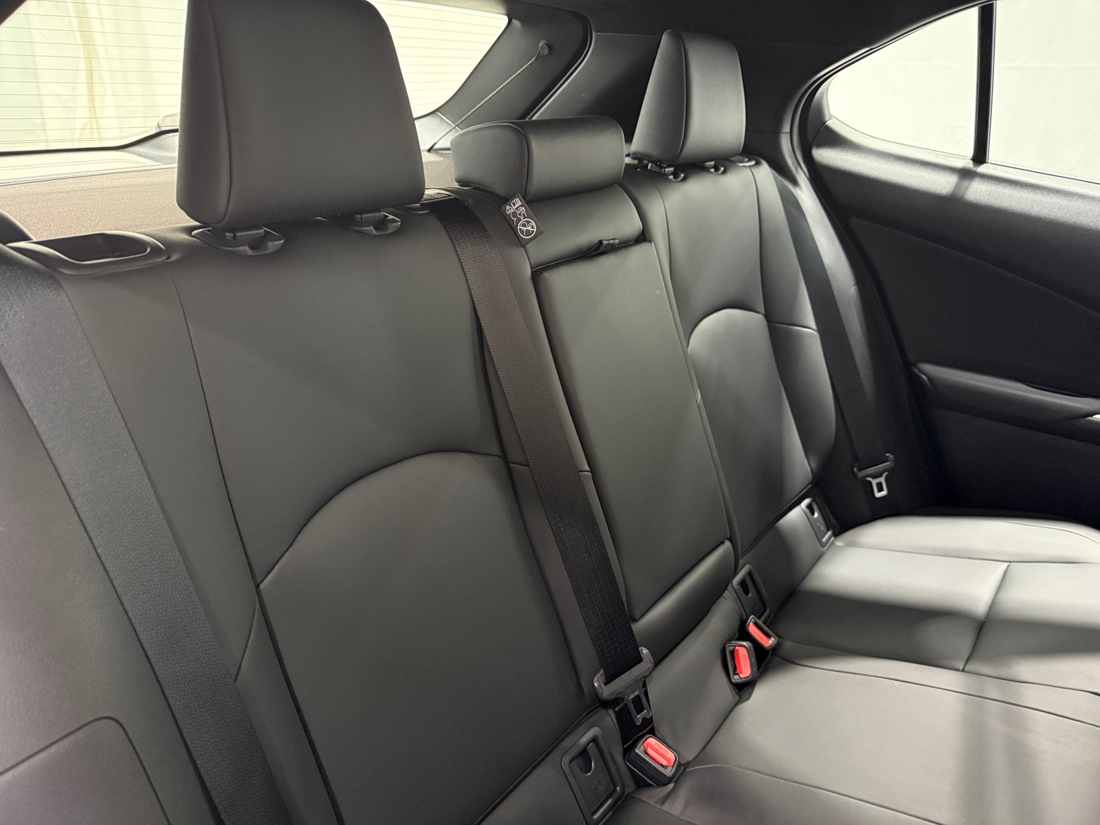Thumbnail: 2025 Lexus UX - 5
