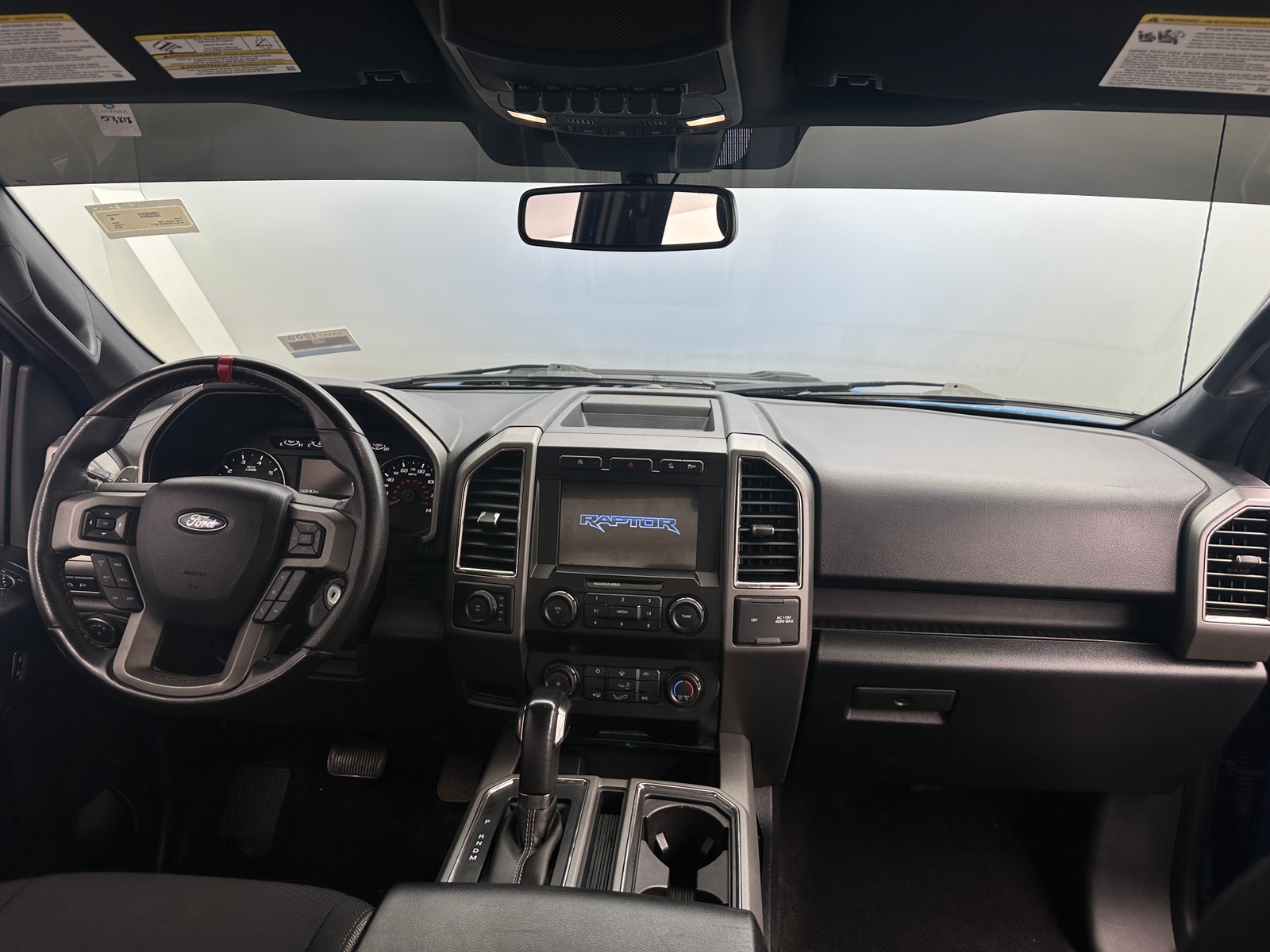 Thumbnail: 2019 Ford Econoline - 3