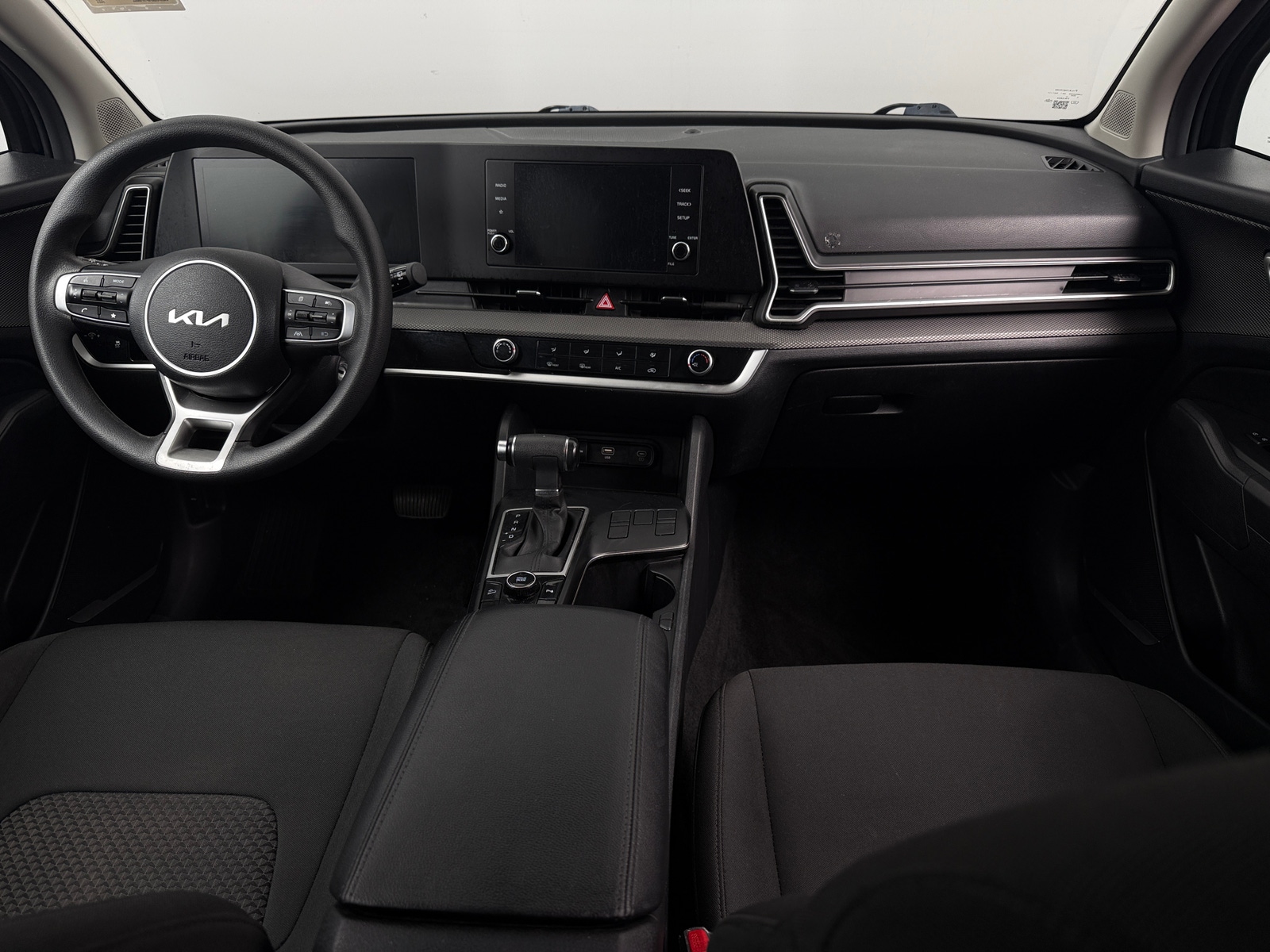 Thumbnail: 2023 Kia Sportage - 3