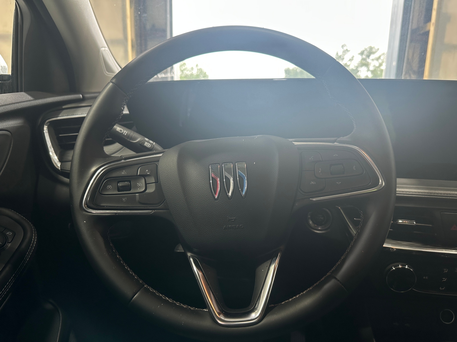 Thumbnail: 2025 Buick Encore GX - 4
