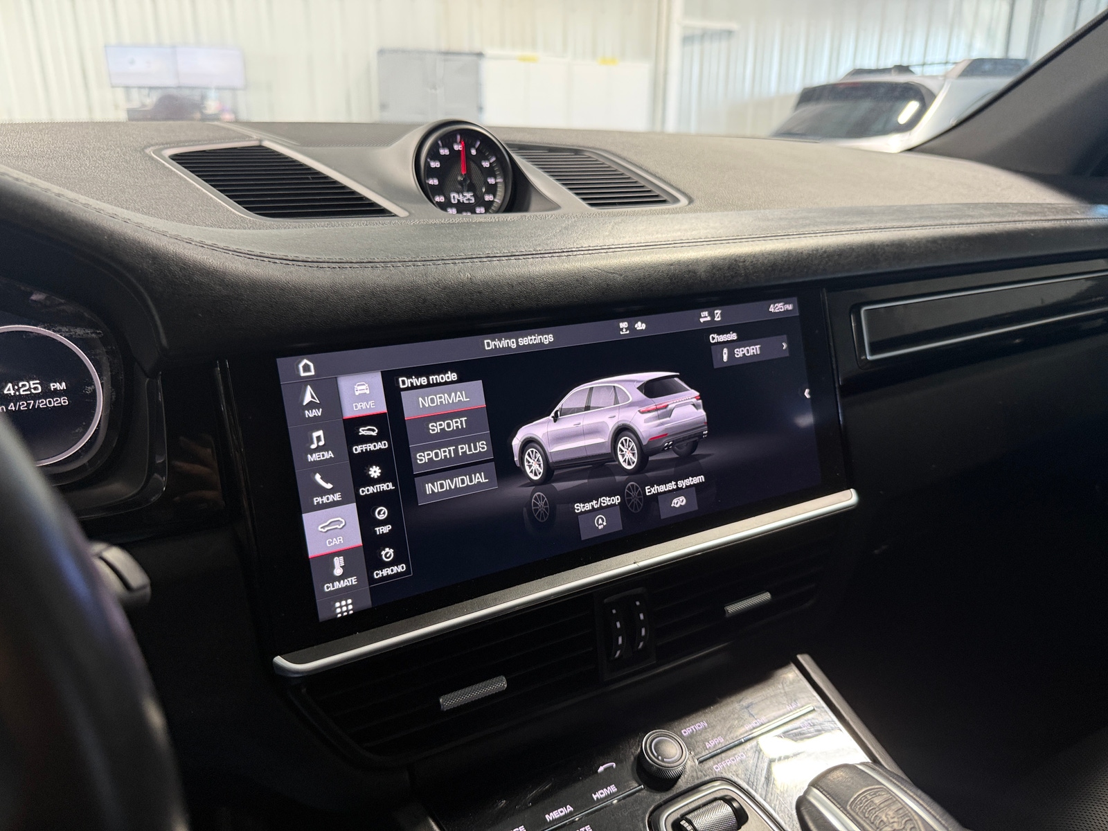 Thumbnail: 2020 Porsche Cayenne - 4