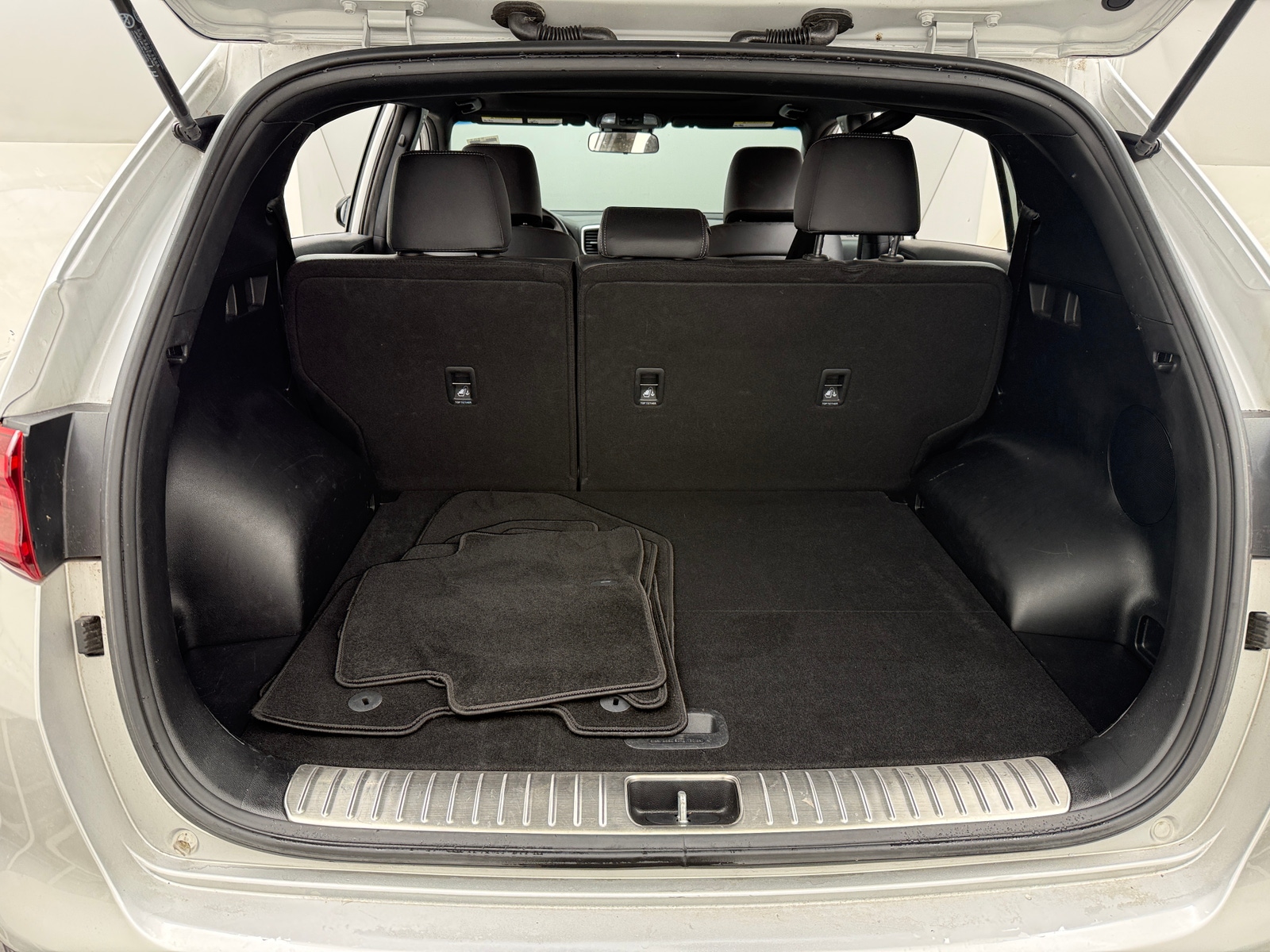 Thumbnail: 2021 Kia Sportage - 6