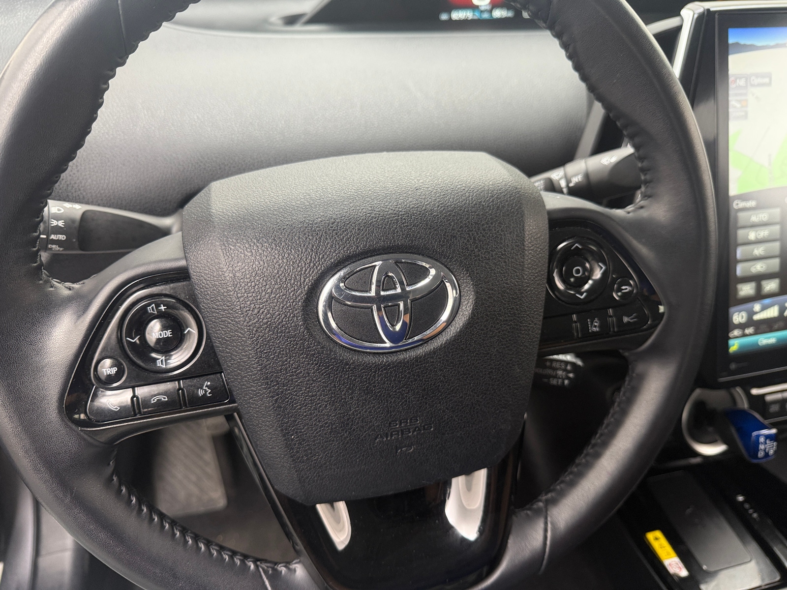 Thumbnail: 2021 Toyota Prius Prime - 4