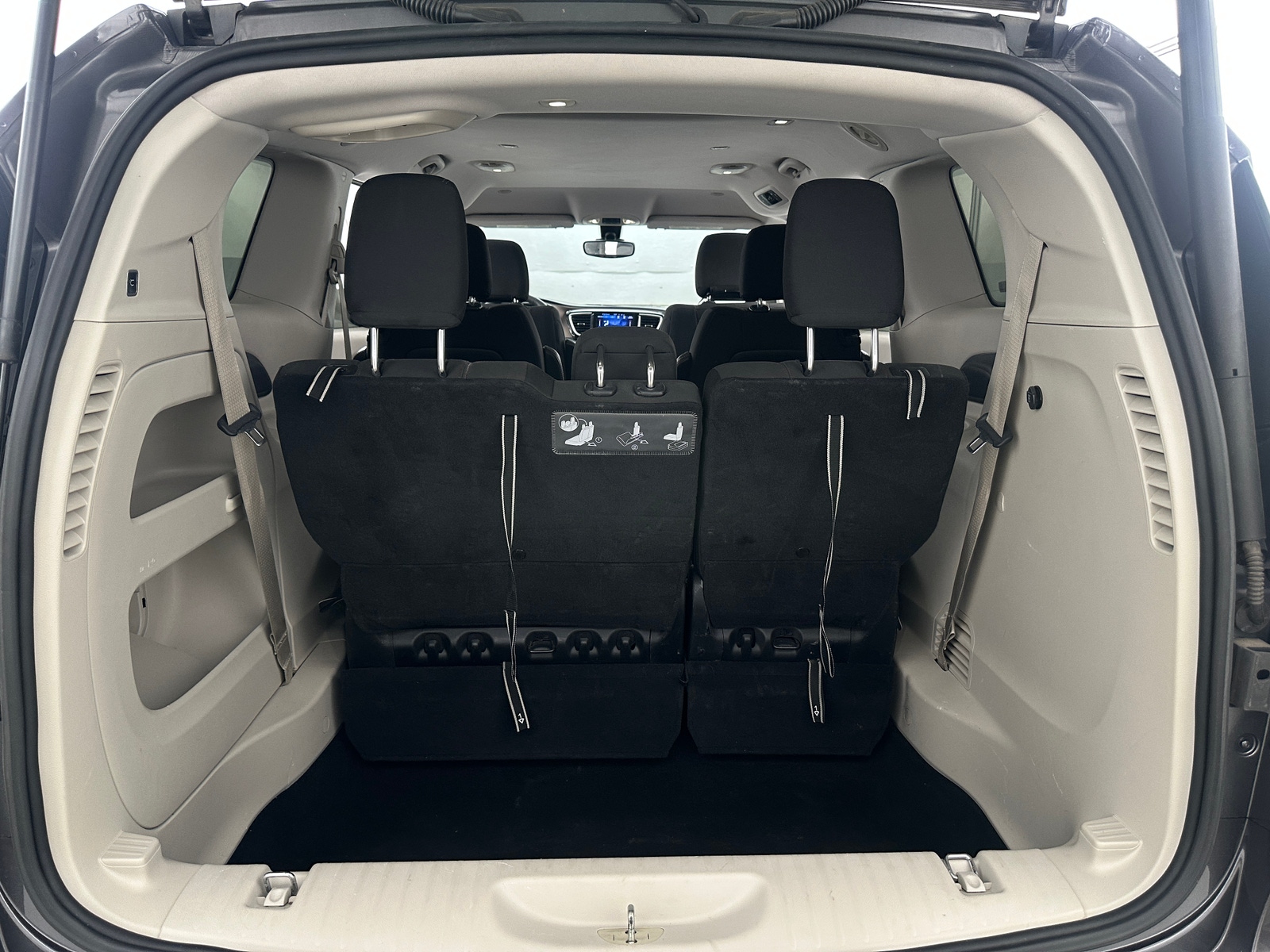 Thumbnail: 2017 Chrysler Pacifica - 7