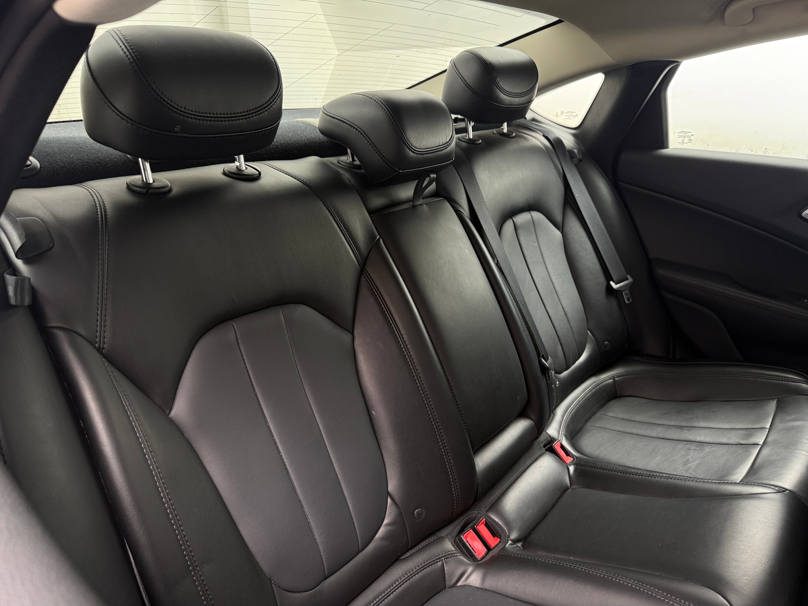 Thumbnail: 2017 Chrysler 200 - 5