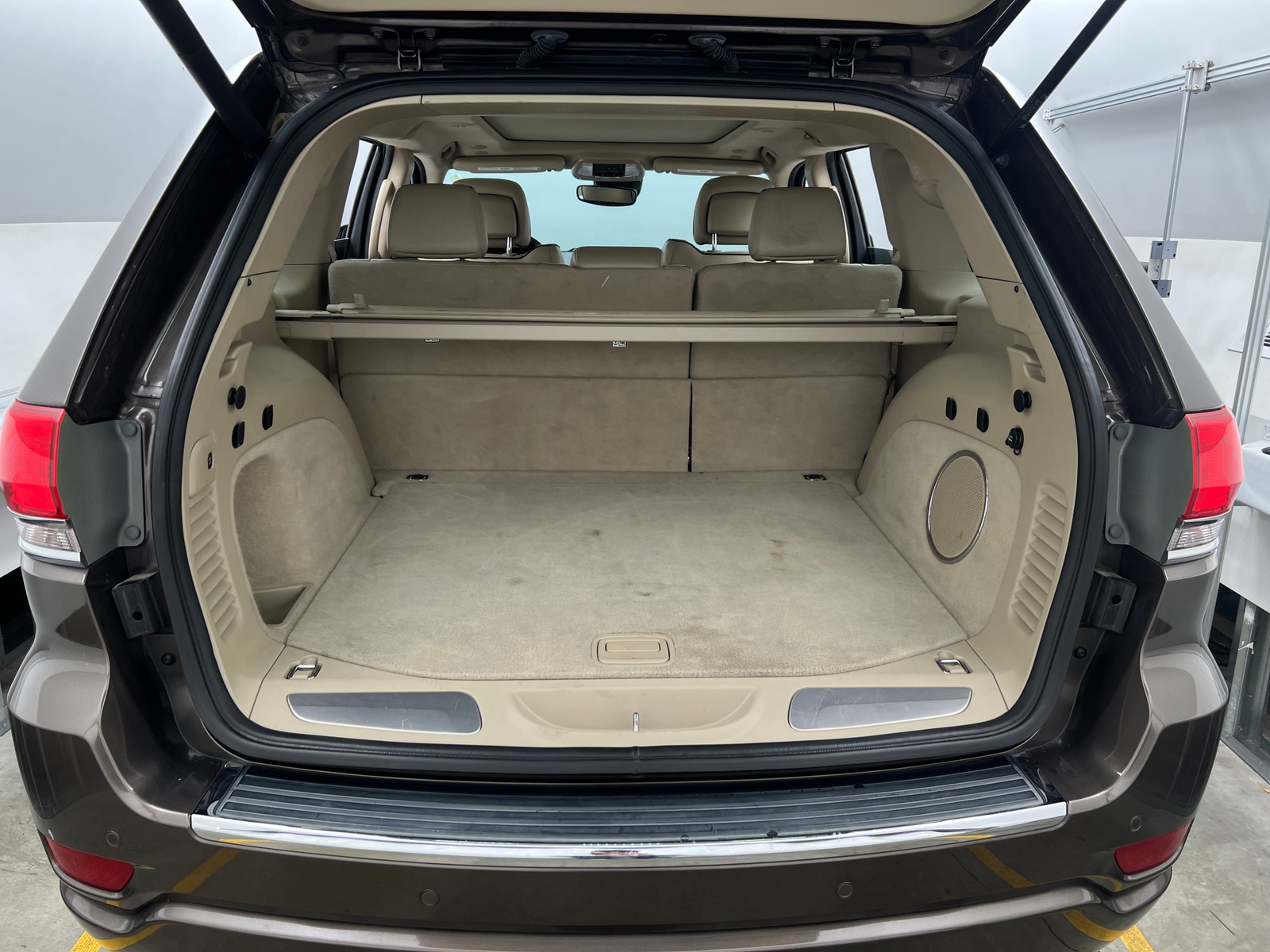 Thumbnail: 2018 Jeep Grand Cherokee - 7