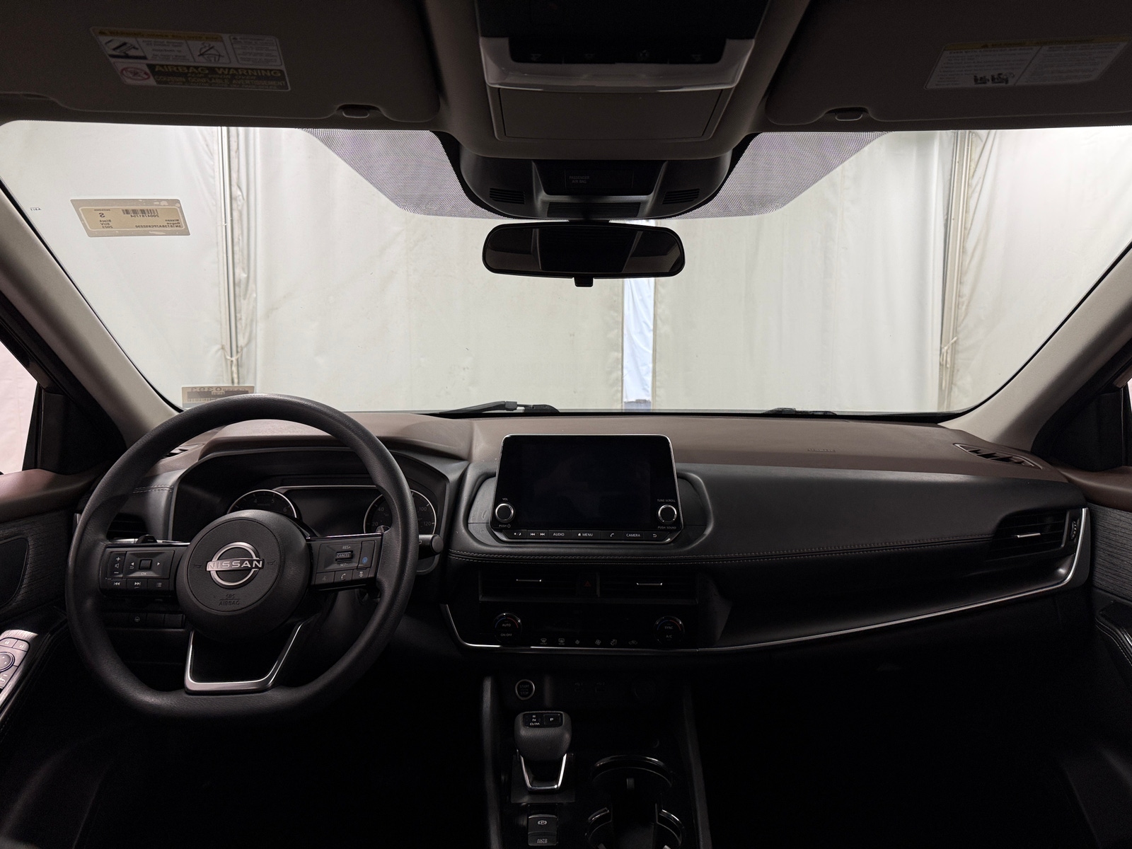 Thumbnail: 2023 Nissan Rogue - 3