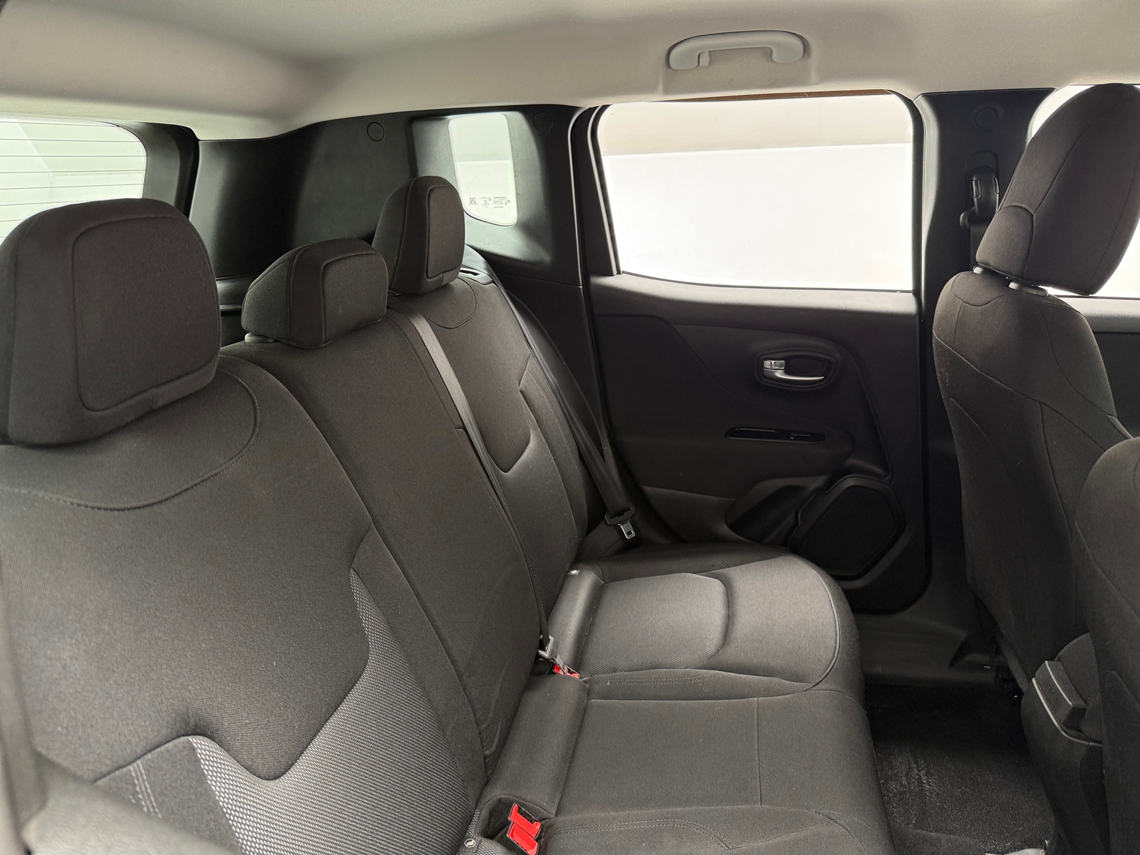 Thumbnail: 2021 Jeep Renegade - 6