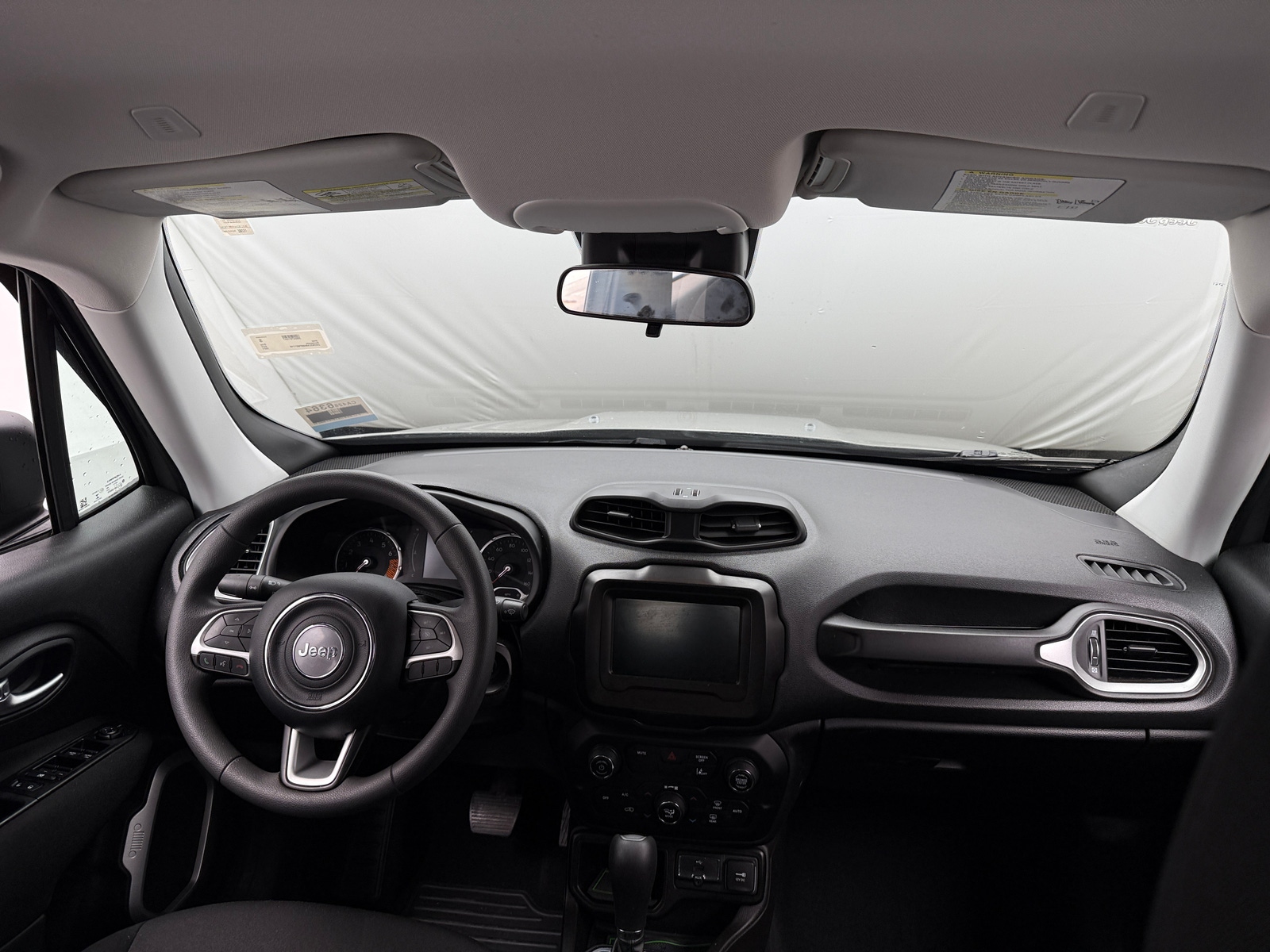 Thumbnail: 2021 Jeep Renegade - 3
