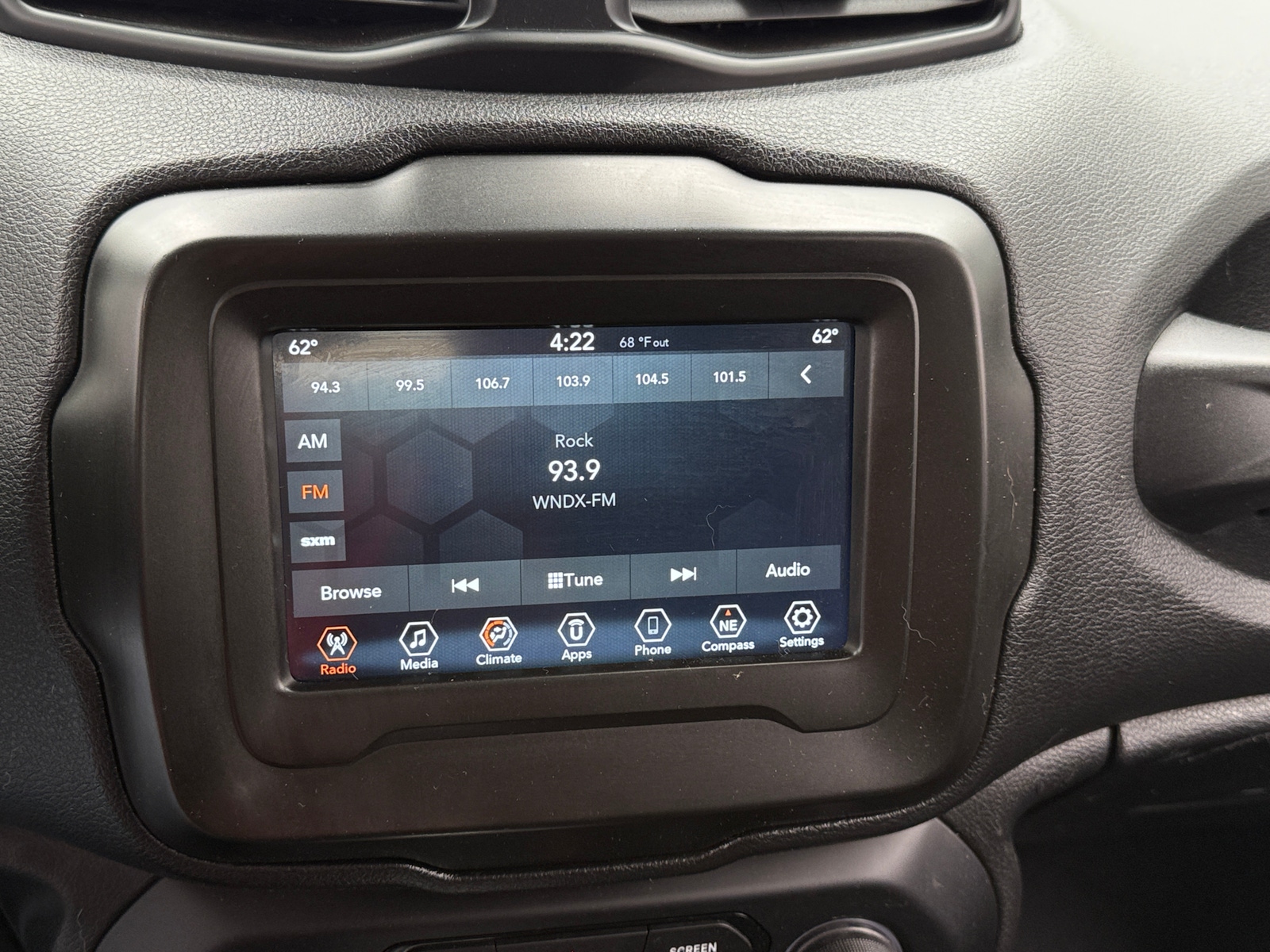 Thumbnail: 2021 Jeep Renegade - 4