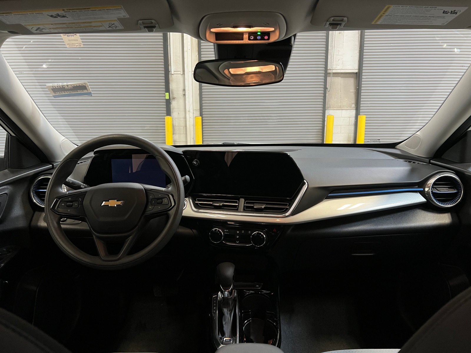Thumbnail: 2025 Chevrolet Trax - 3