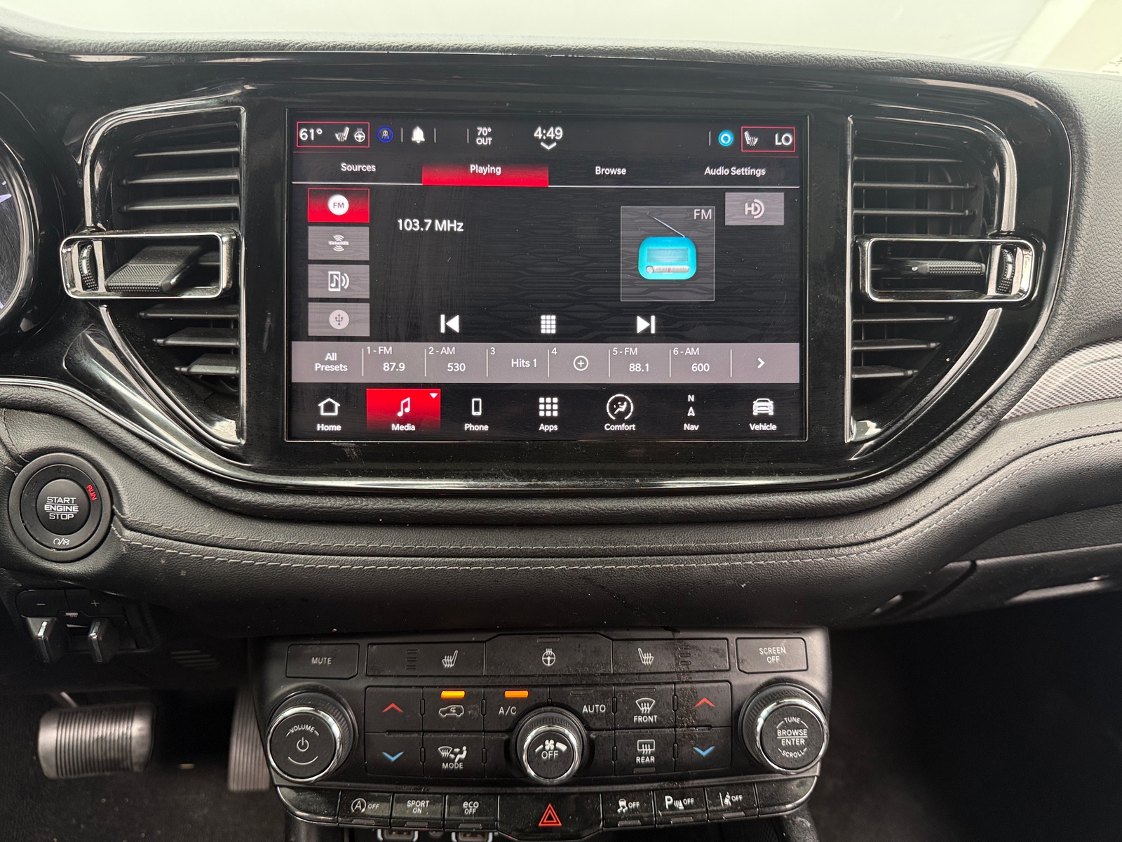 Thumbnail: 2022 Dodge Durango - 3