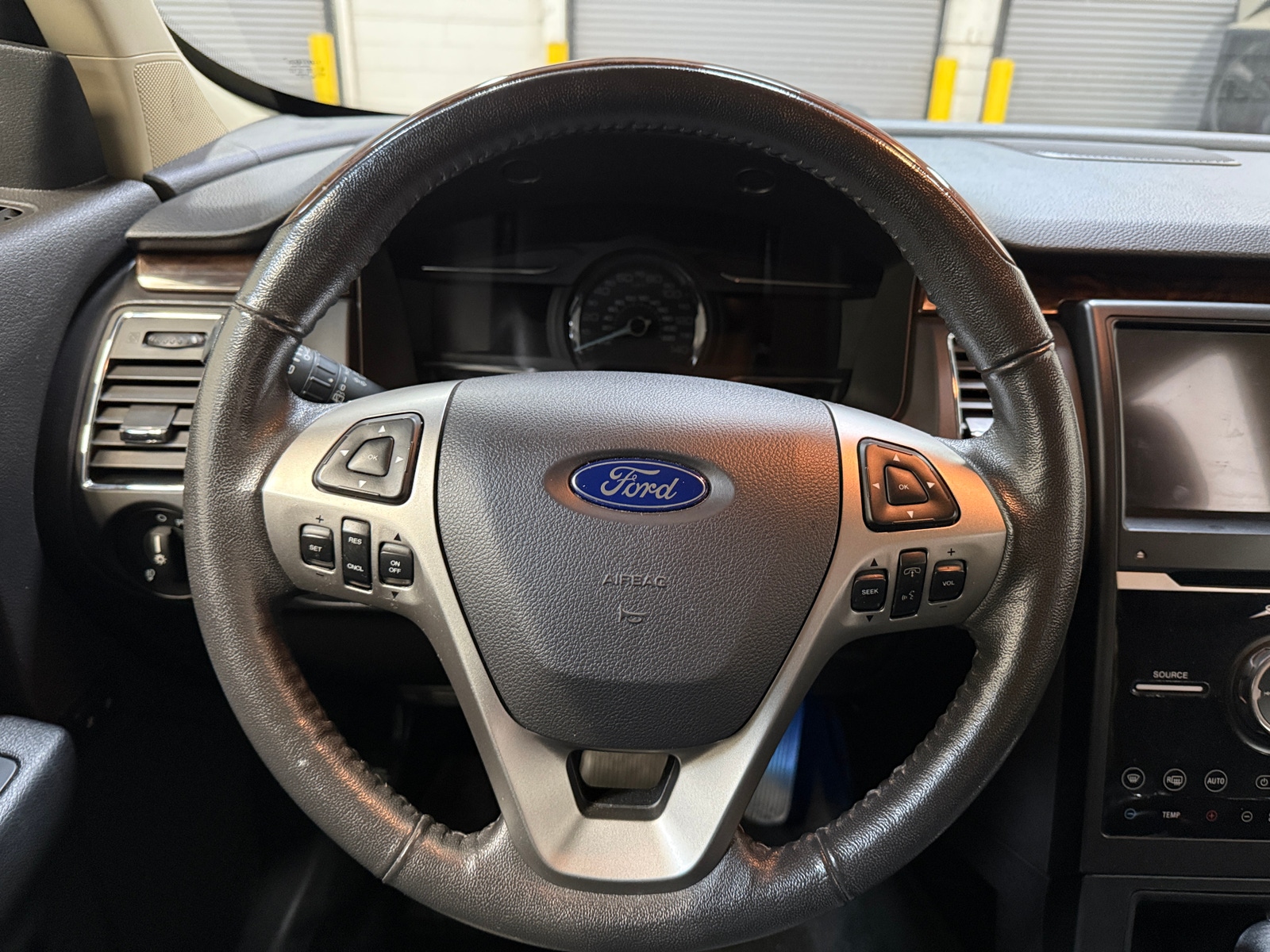 Thumbnail: 2019 Ford Flex - 4
