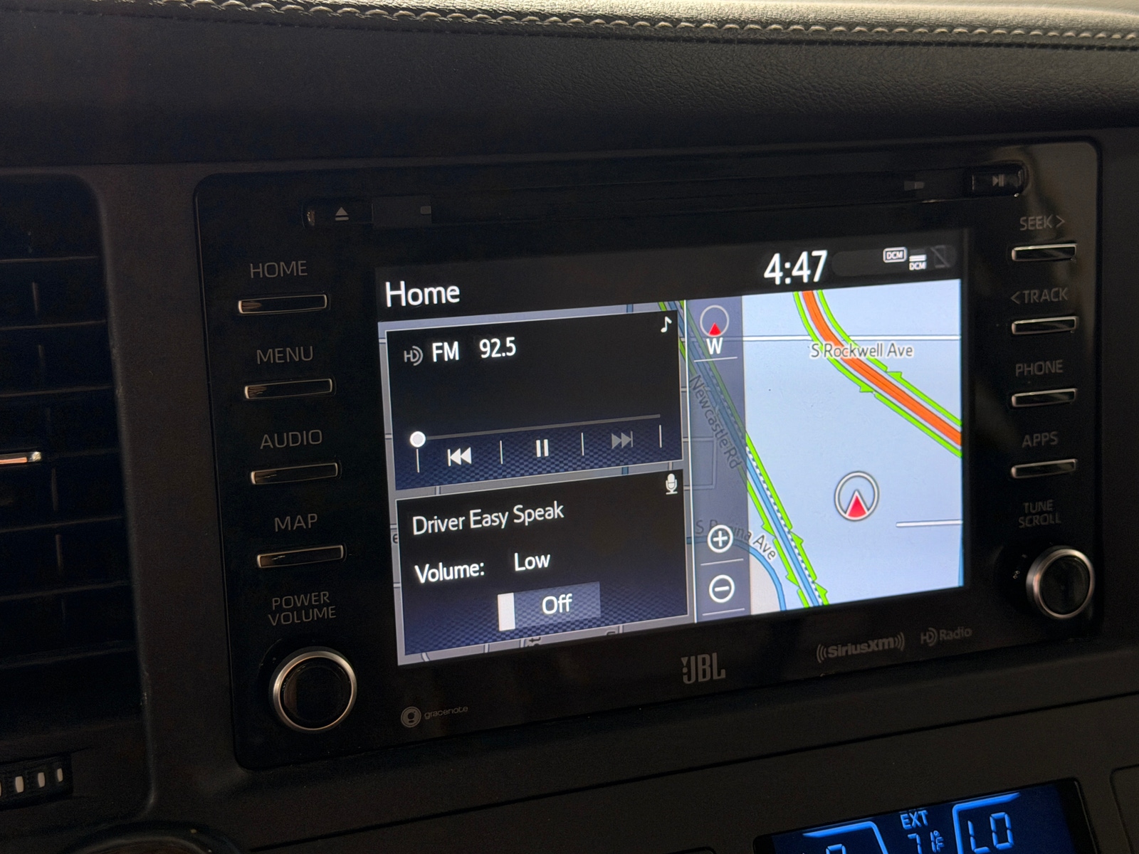Thumbnail: 2019 Toyota Sienna - 3