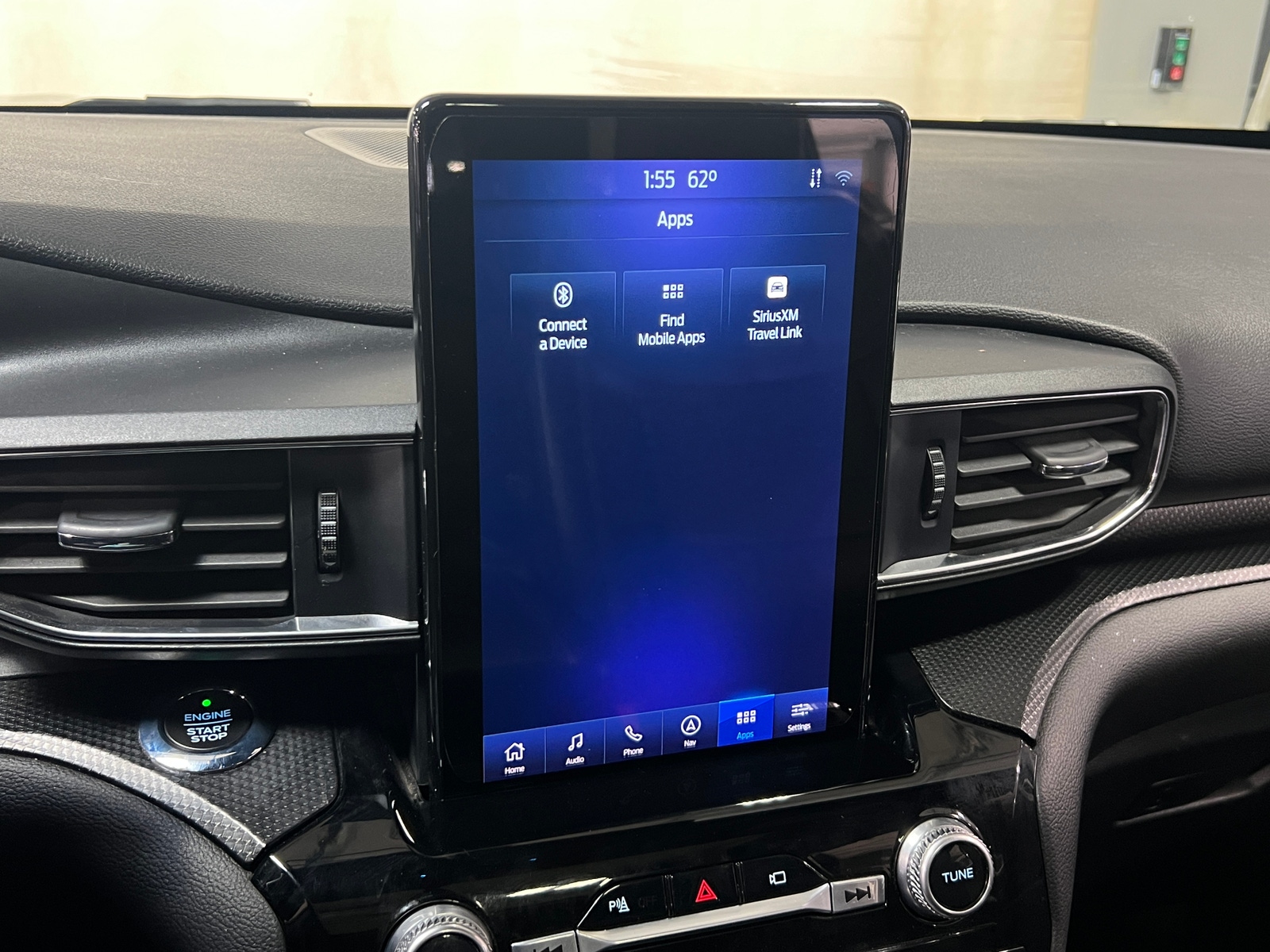 Thumbnail: 2021 Ford Explorer - 4