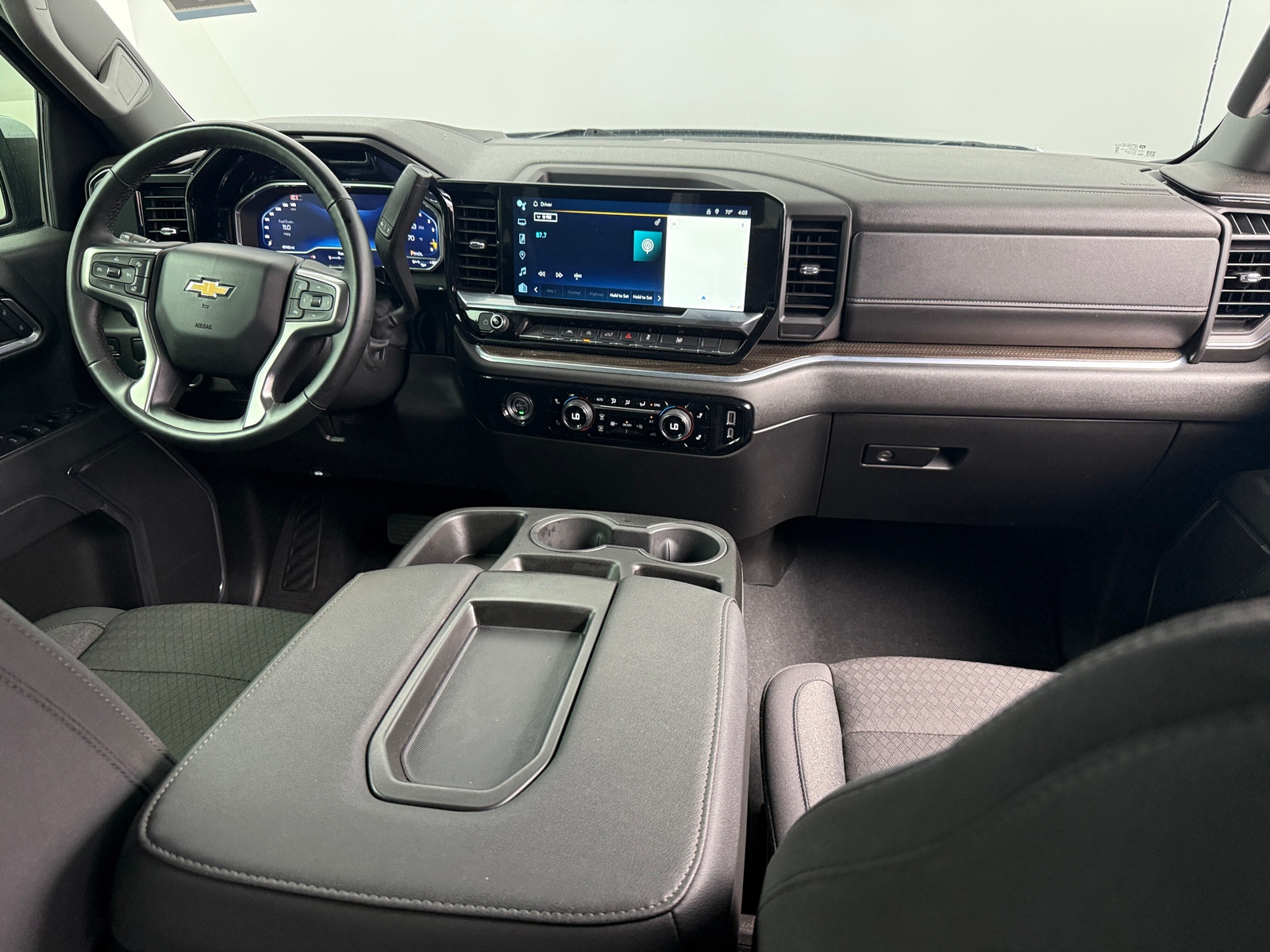 Thumbnail: 2024 Chevrolet Silverado 1500 - 3