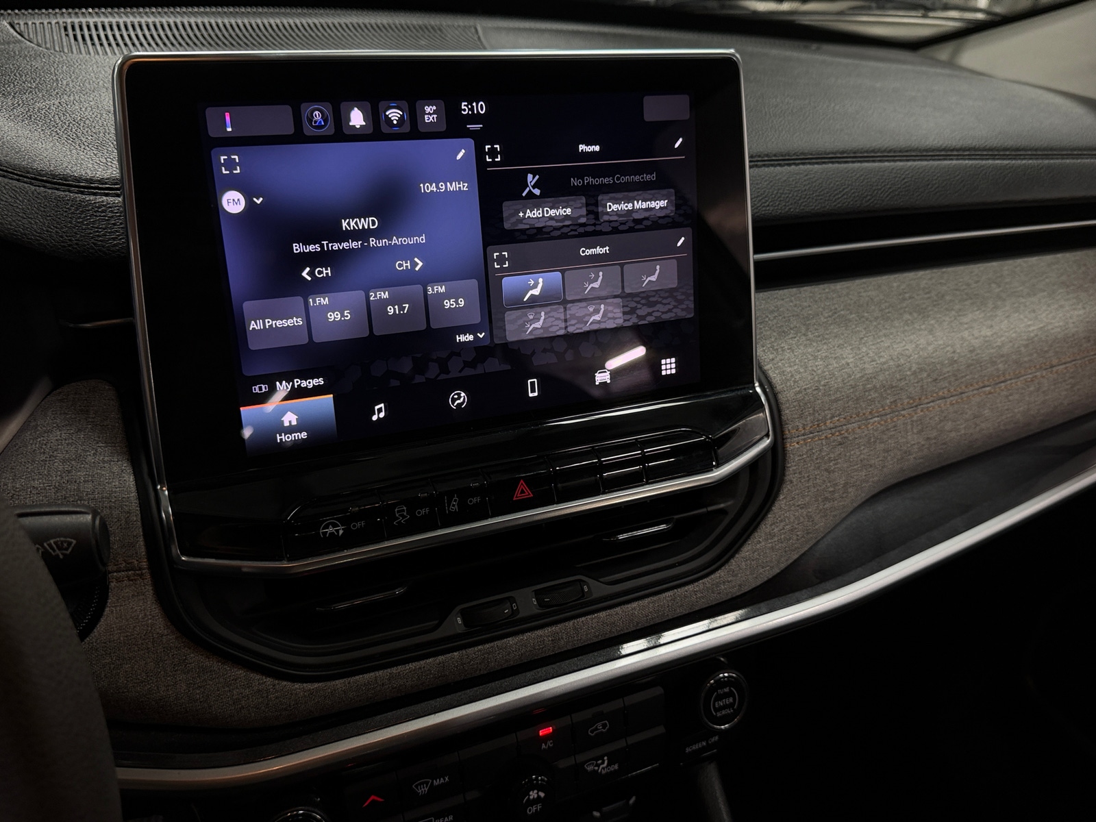 Thumbnail: 2022 Jeep Compass - 4