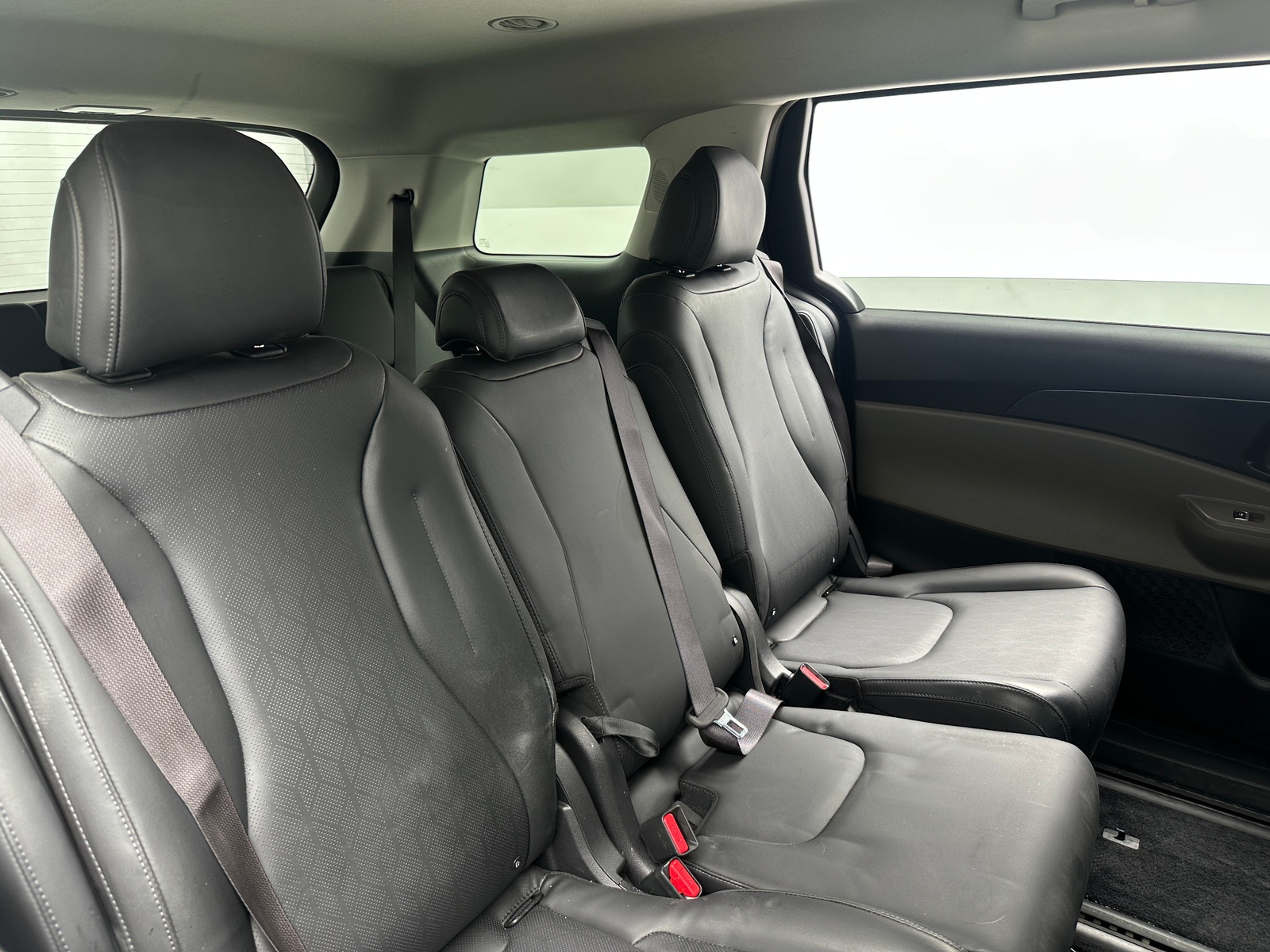 Thumbnail: 2025 Kia Carnival - 5
