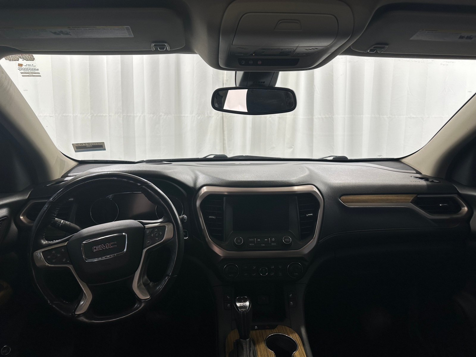 Thumbnail: 2018 GMC Acadia - 2