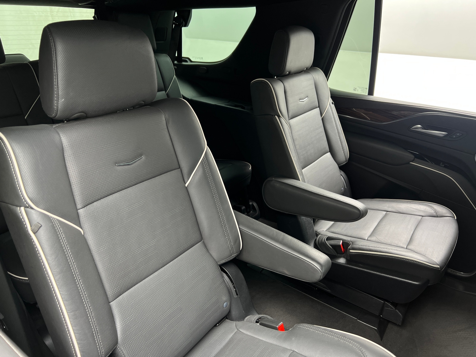 Thumbnail: 2024 Cadillac Escalade - 5