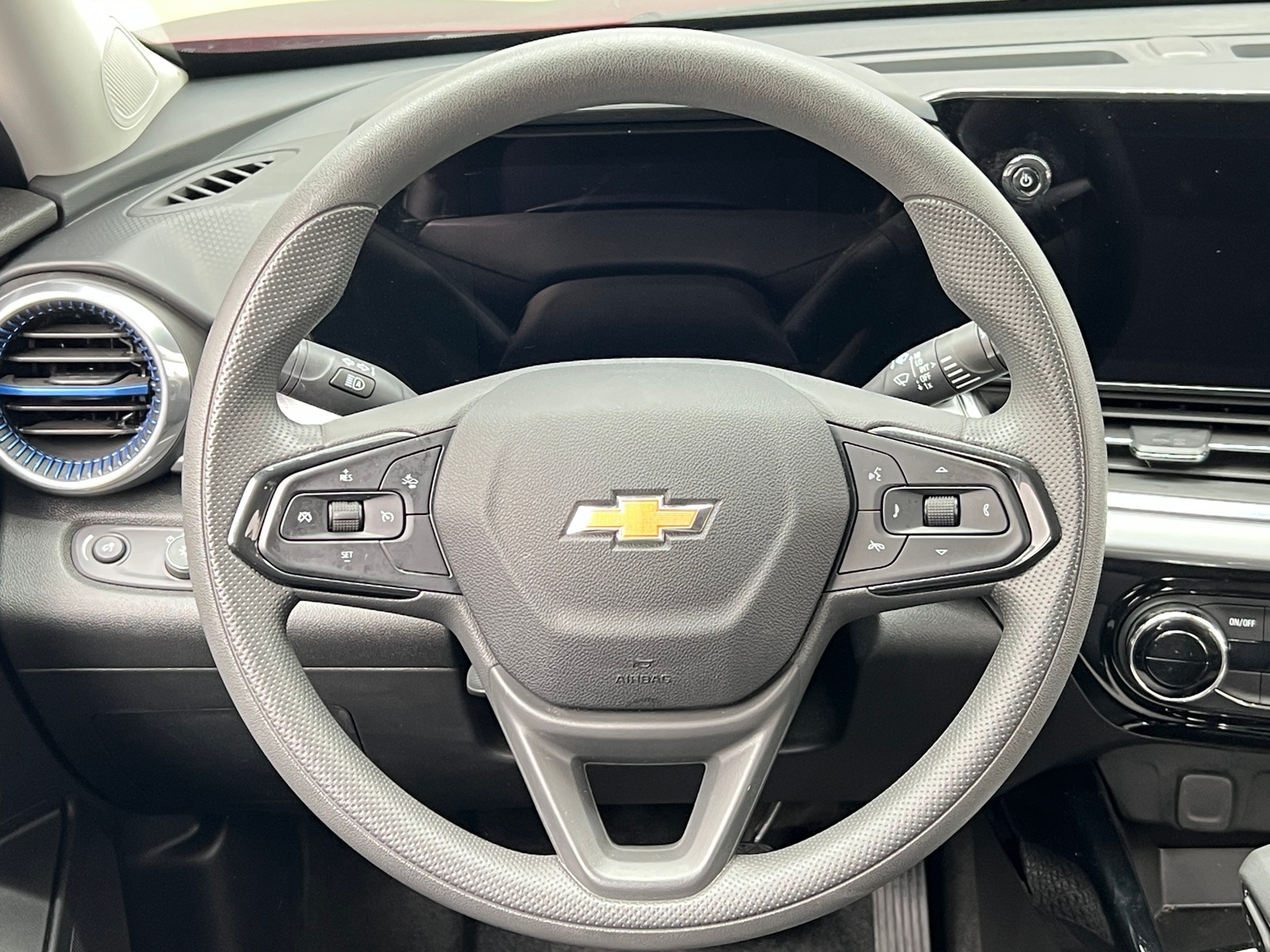 Thumbnail: 2025 Chevrolet Trax - 5