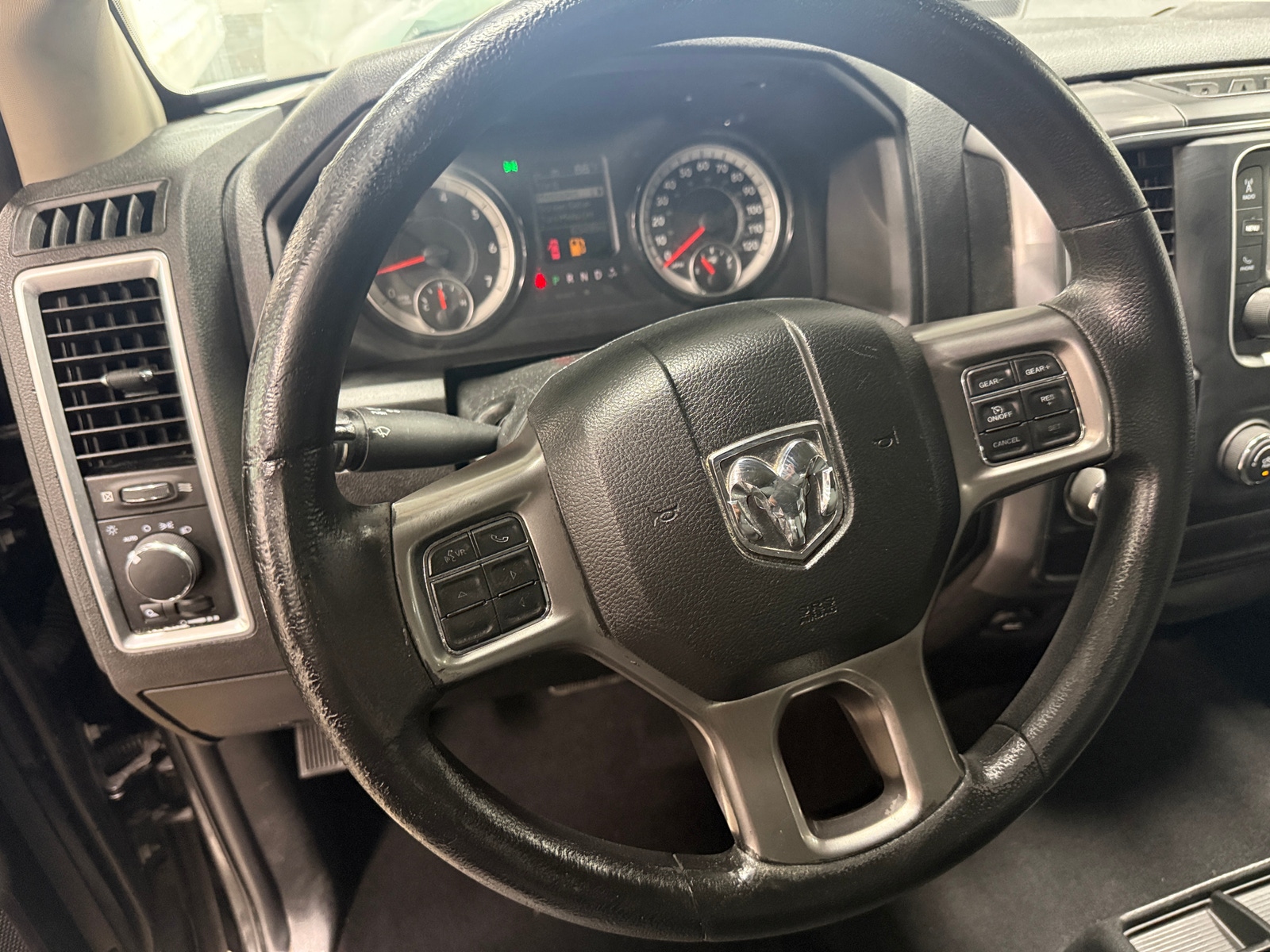 Thumbnail: 2021 RAM 1500 Classic - 5