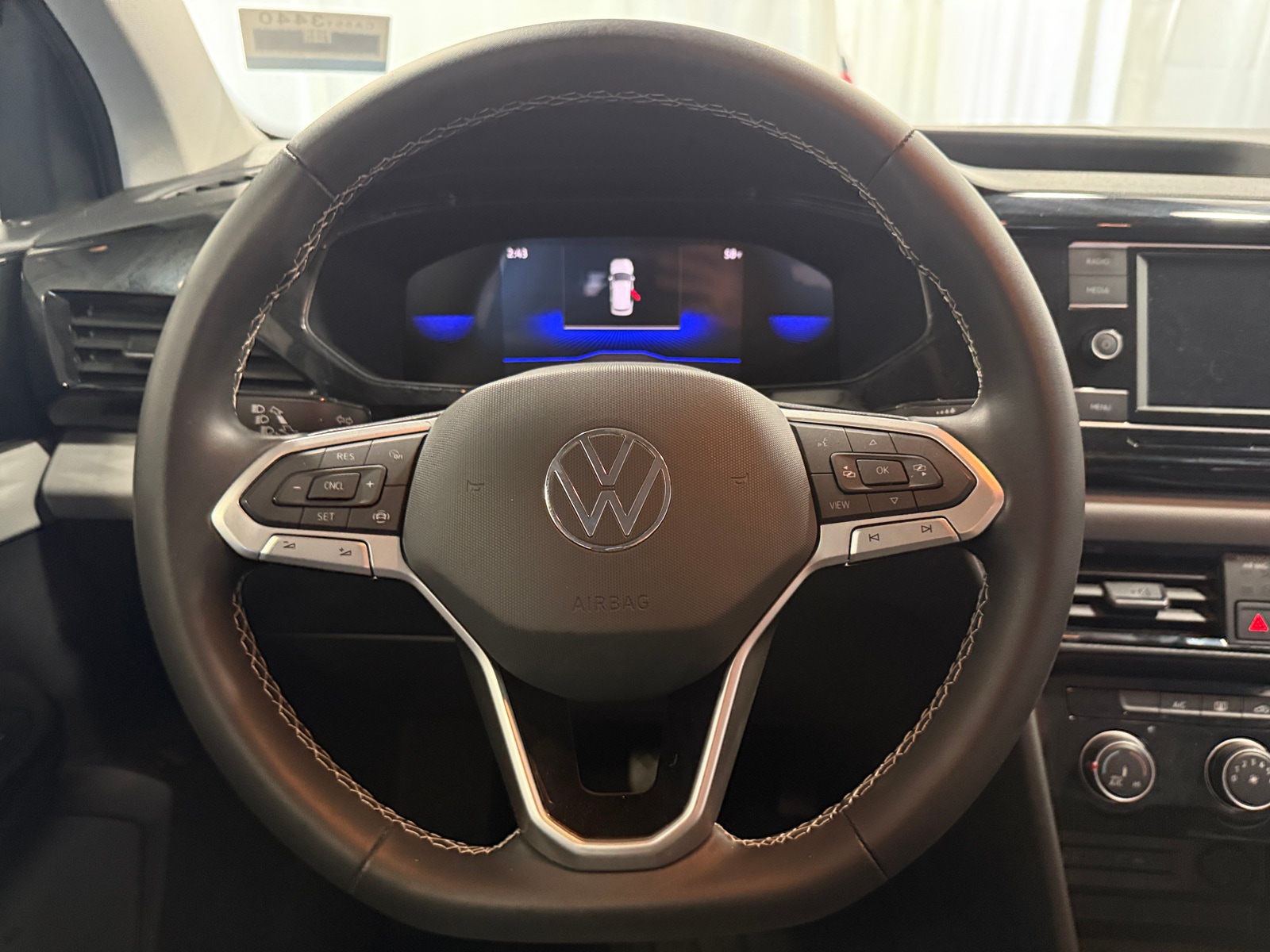 Thumbnail: 2023 Volkswagen Taos - 5