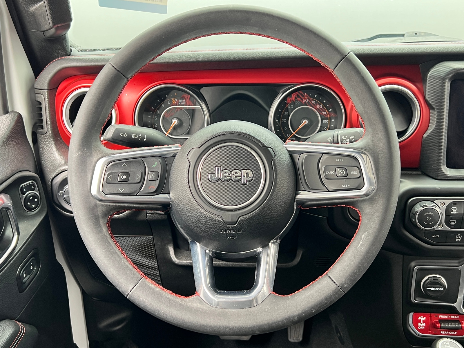 Thumbnail: 2023 Jeep Gladiator - 5