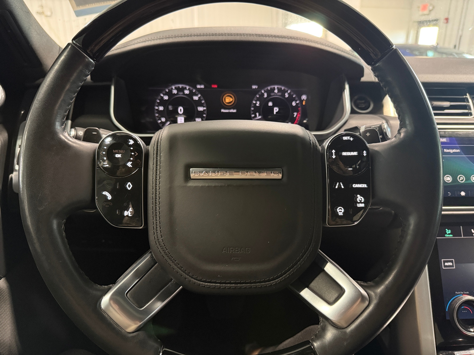 Thumbnail: 2019 Land Rover Range Rover - 4