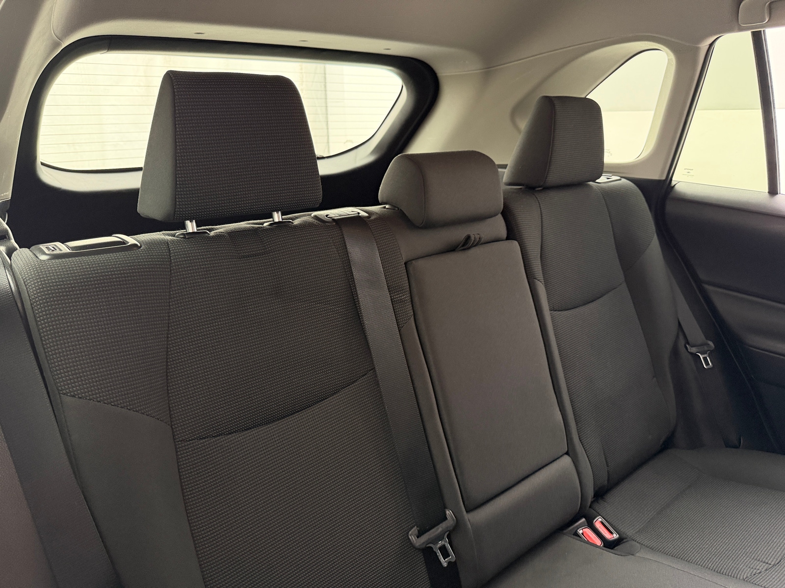 Thumbnail: 2019 Toyota RAV4 - 6