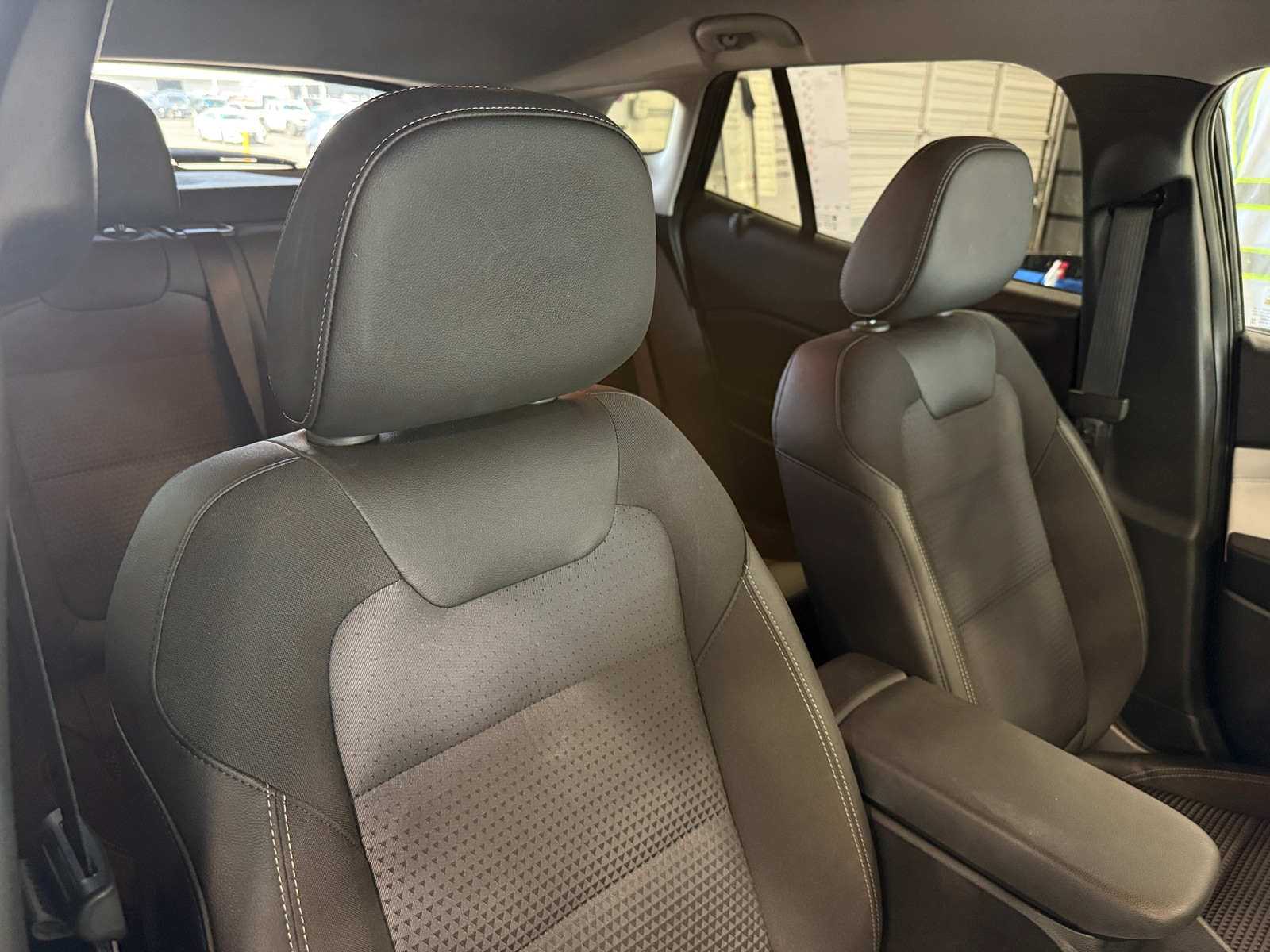 Thumbnail: 2025 Chevrolet Trax - 2