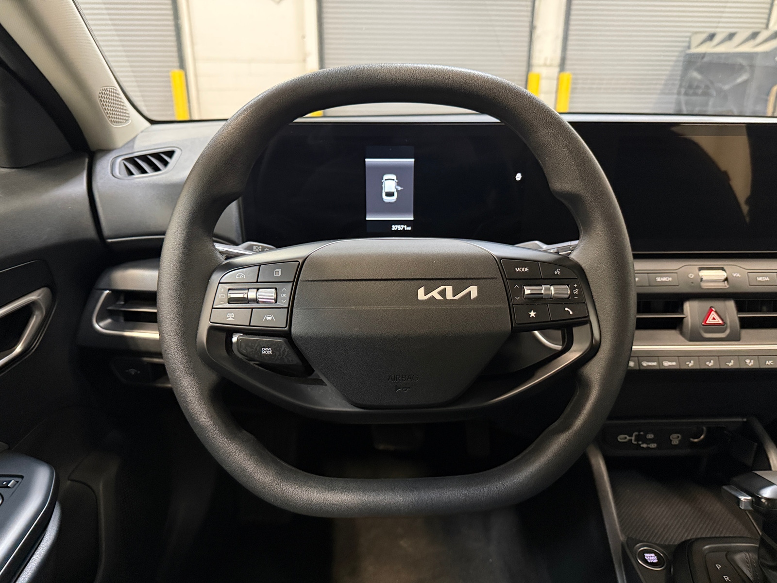 Thumbnail: 2025 Kia K4 - 5