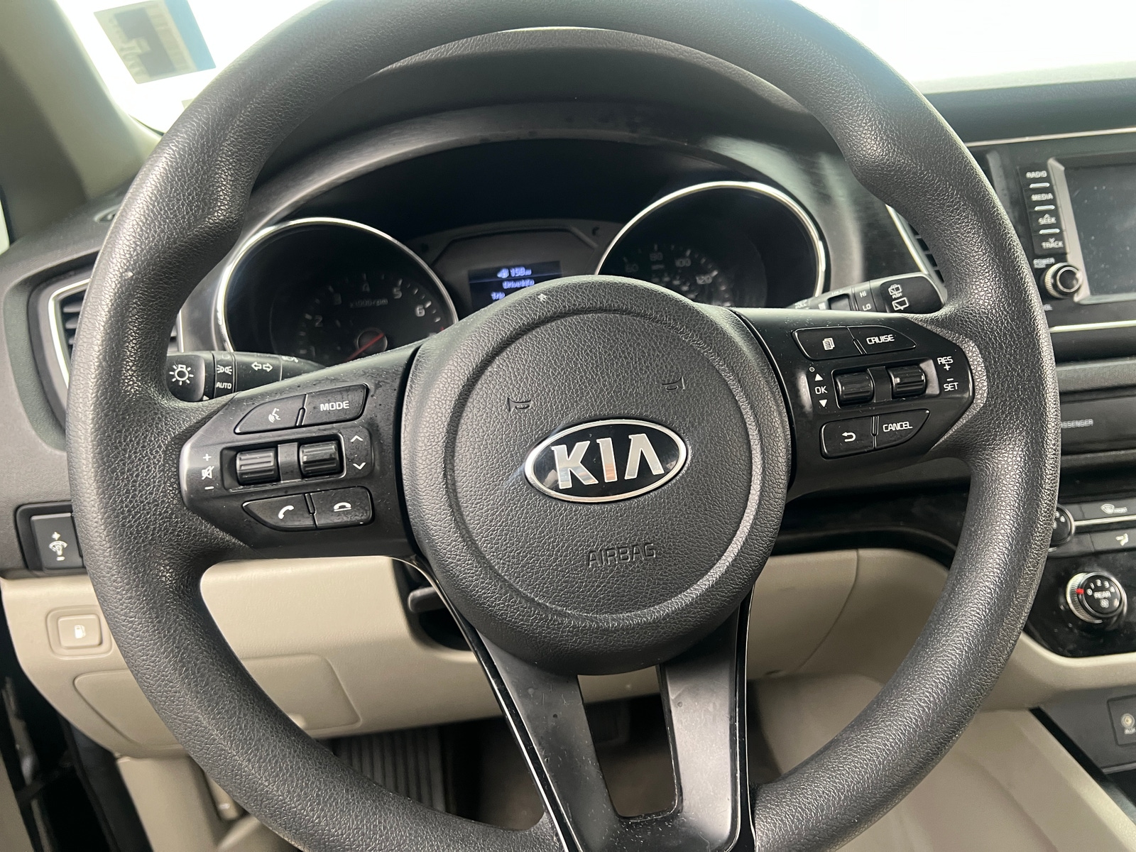 Thumbnail: 2019 Kia Sedona - 5