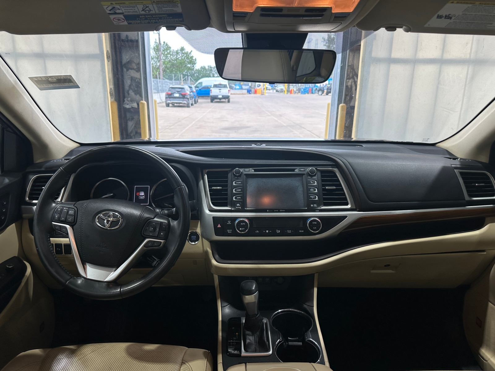Thumbnail: 2019 Toyota Highlander - 2