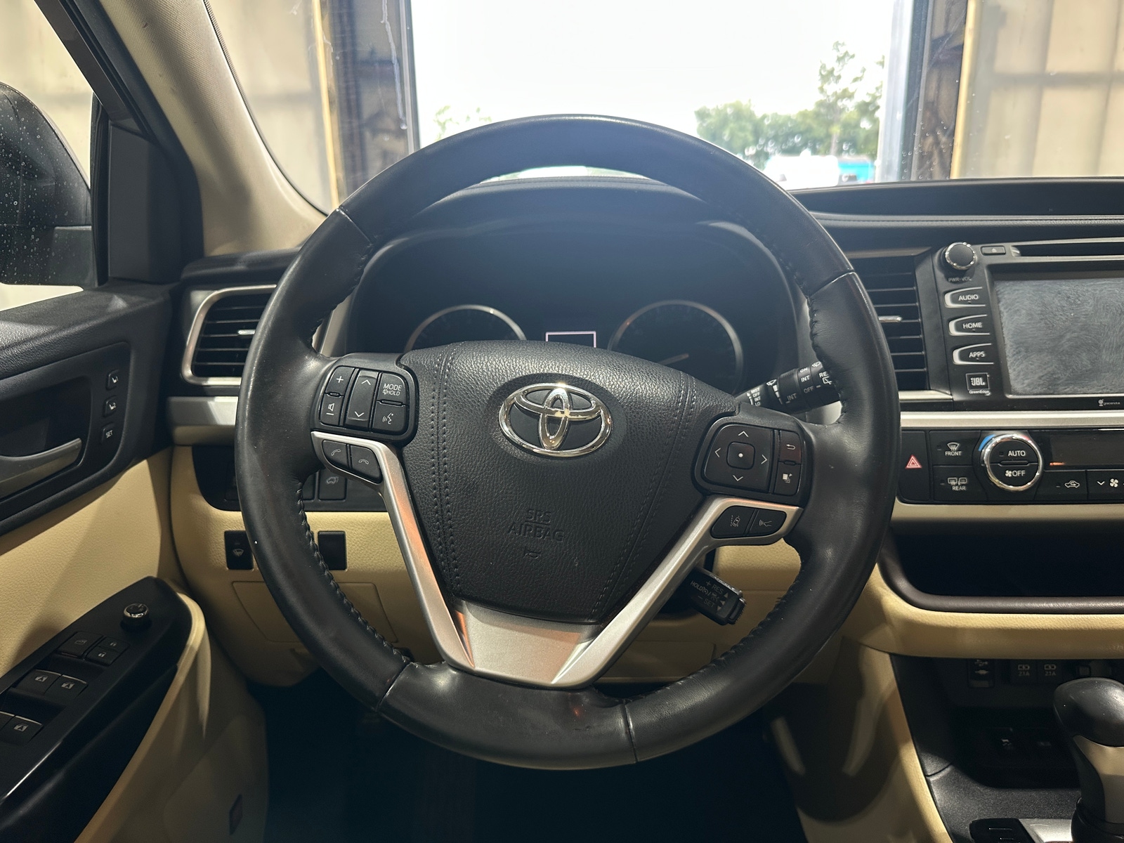 Thumbnail: 2019 Toyota Highlander - 4