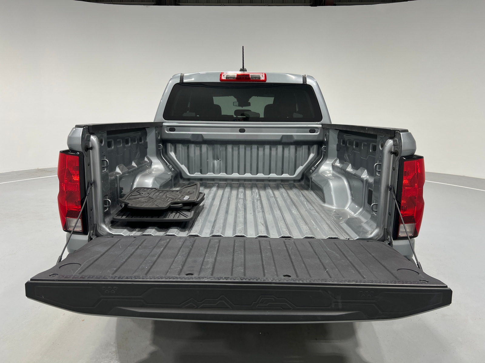 Thumbnail: 2024 Chevrolet Colorado - 7