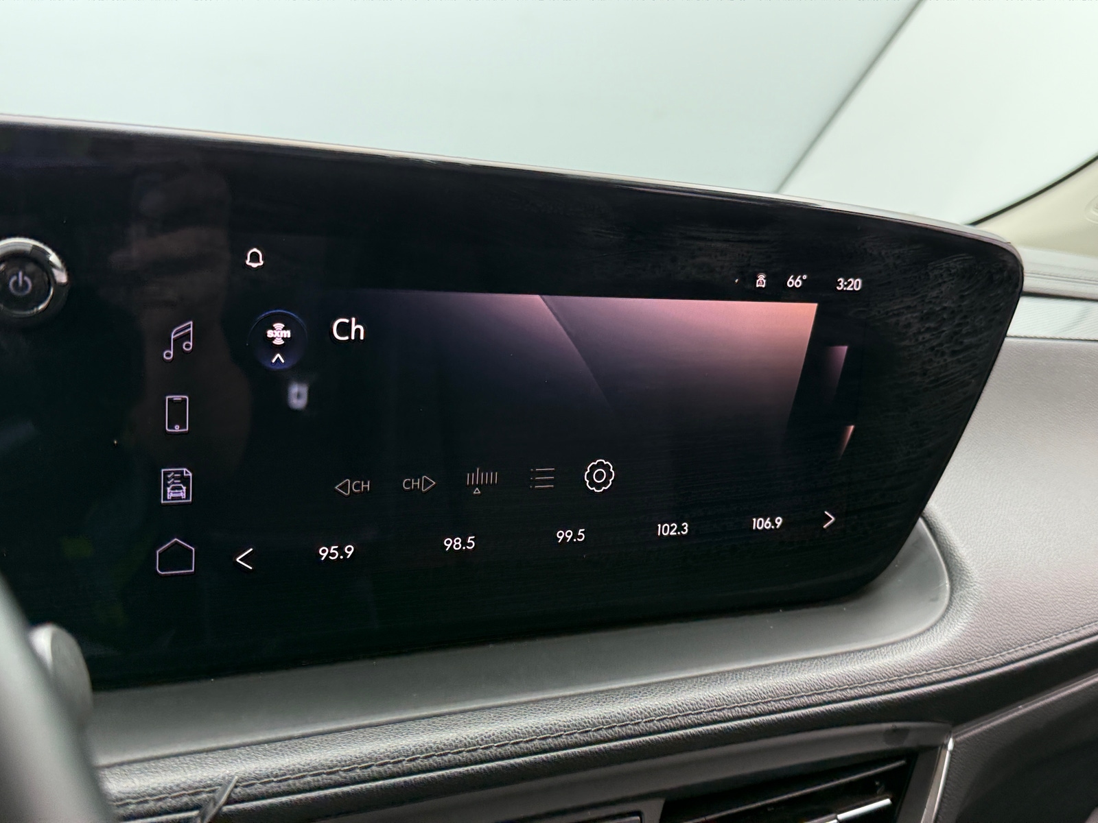 Thumbnail: 2025 Buick Encore GX - 3