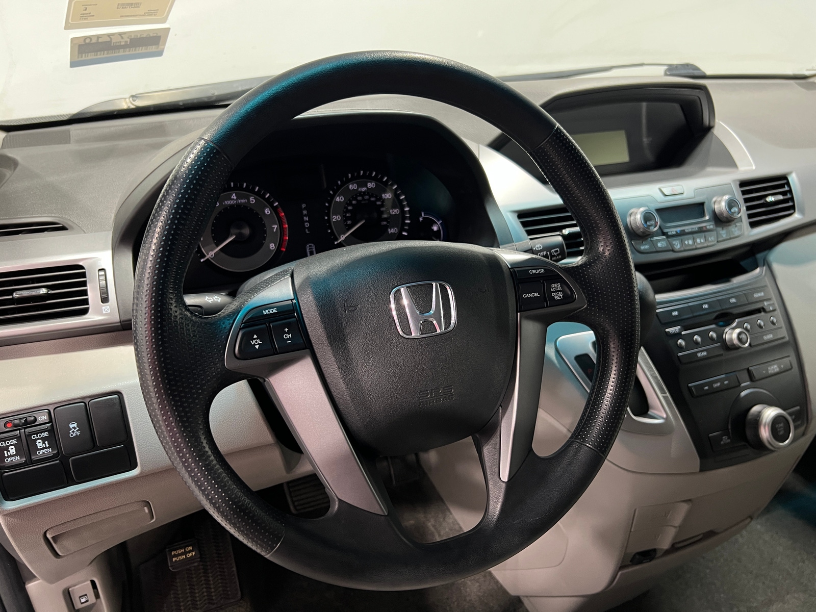 Thumbnail: 2011 Honda Odyssey - 5