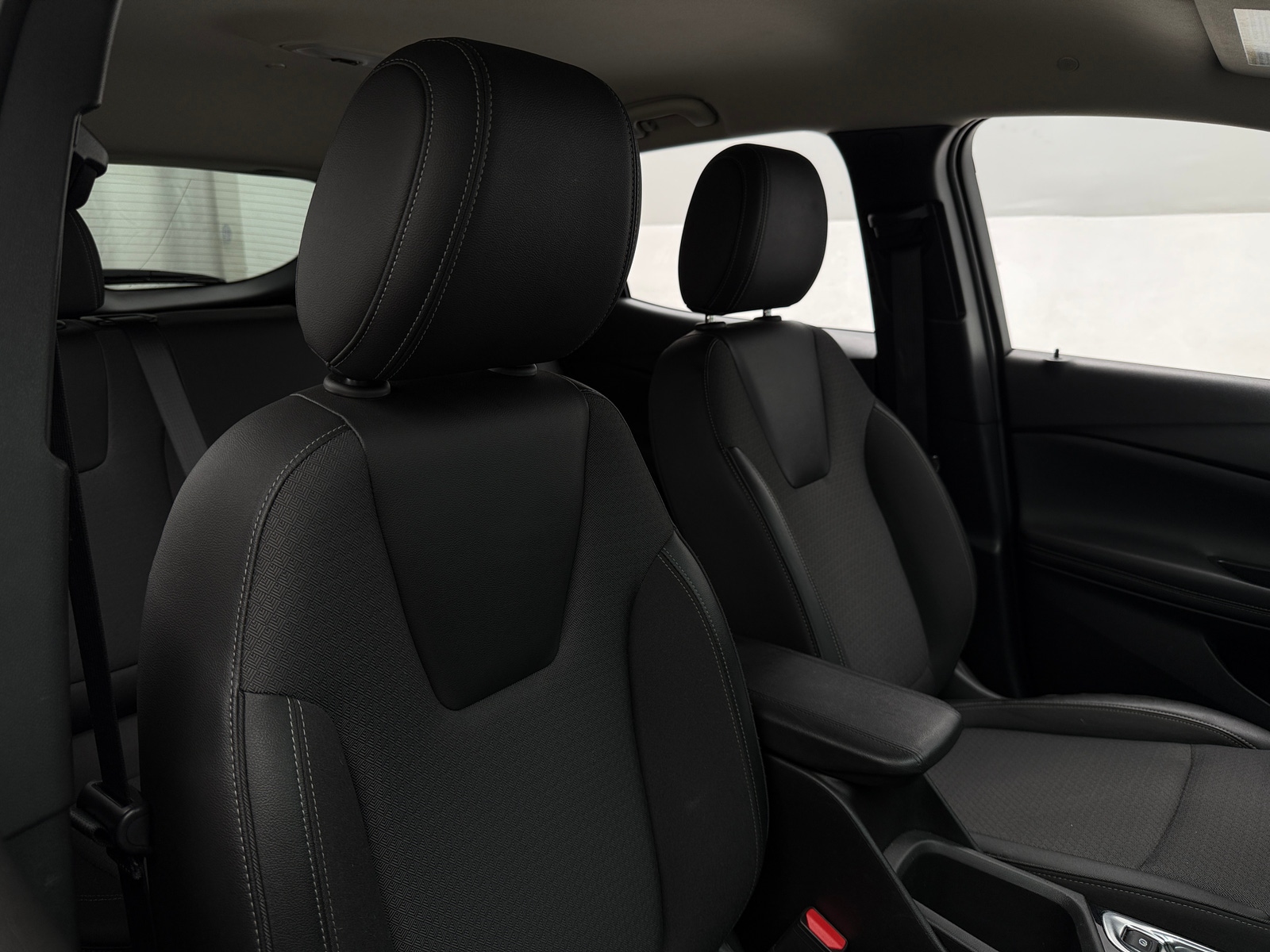 Thumbnail: 2025 Buick Encore GX - 2