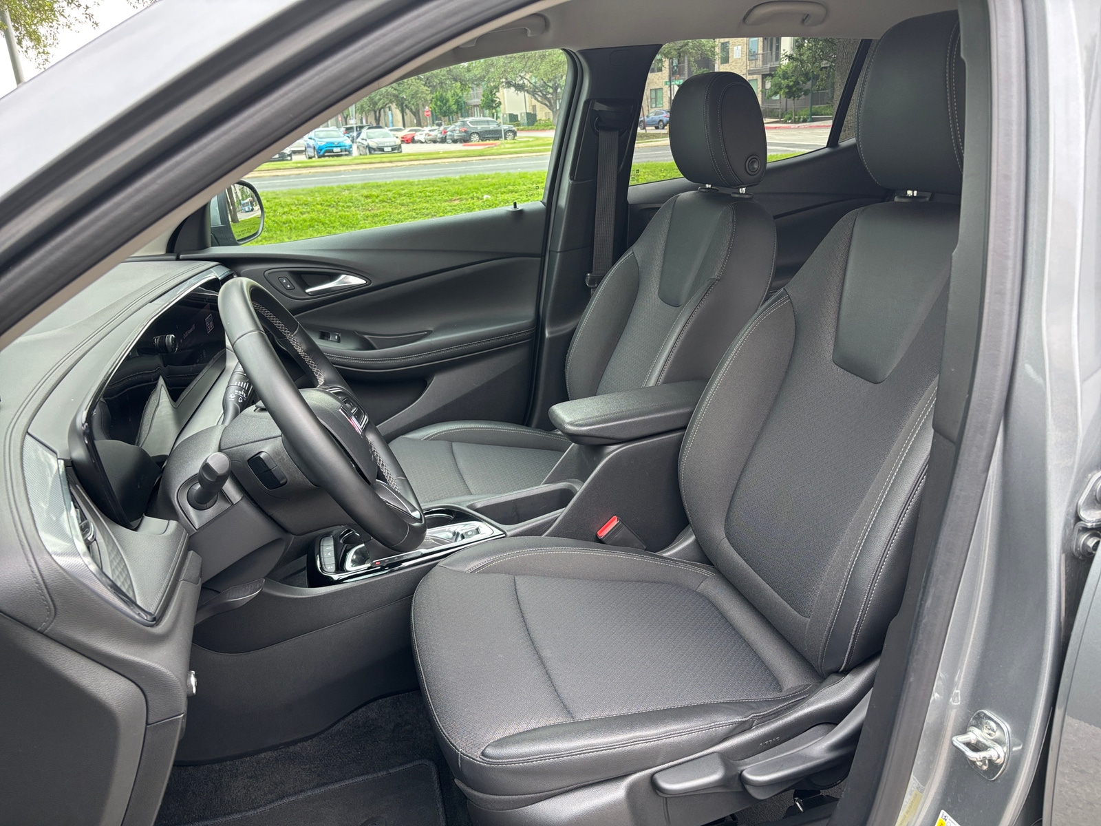 Thumbnail: 2025 Buick Encore GX - 2
